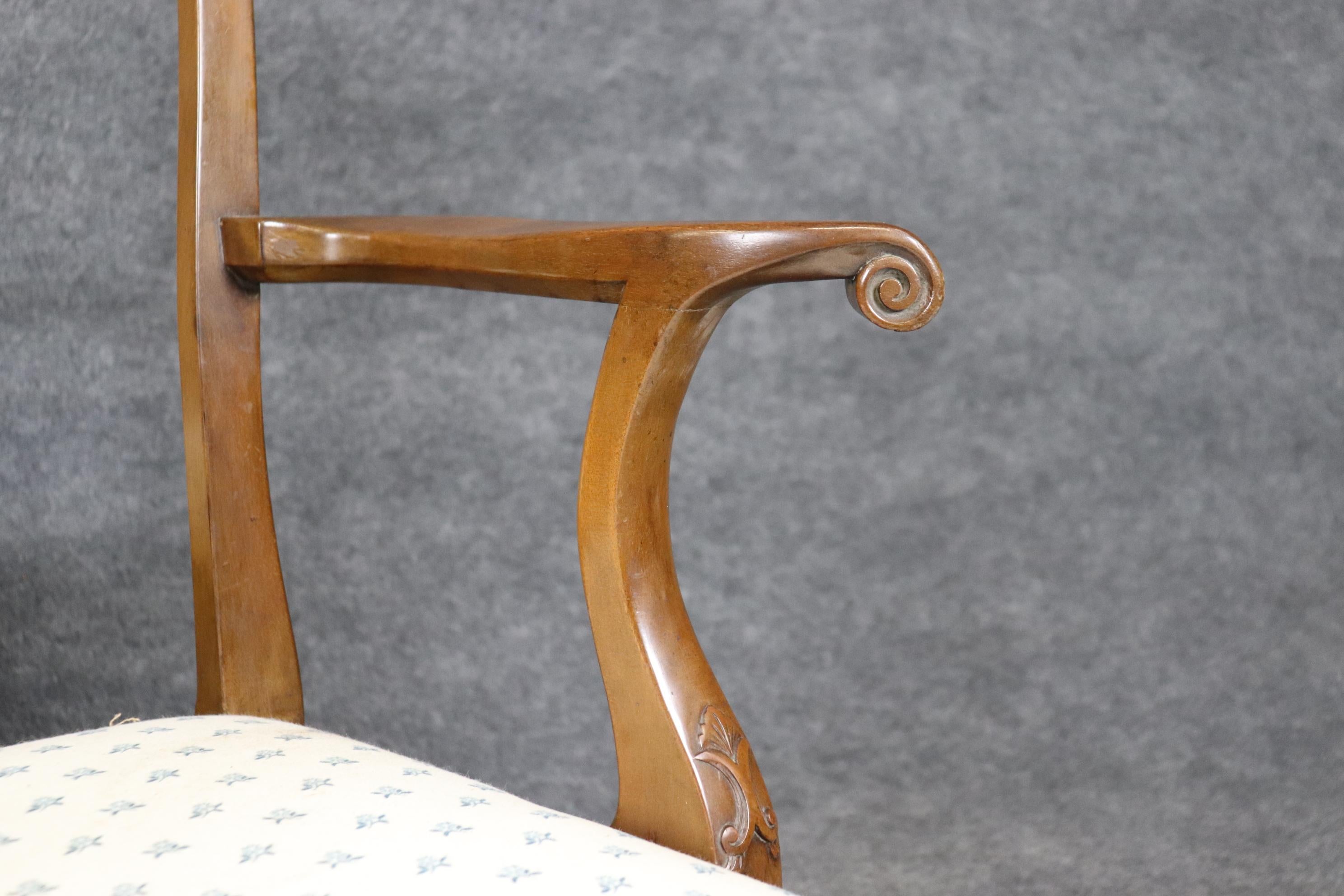 Fantastic Set of 8 Walnut CW Kittinger Williamsburg Chippendale Dining Chairs For Sale 5