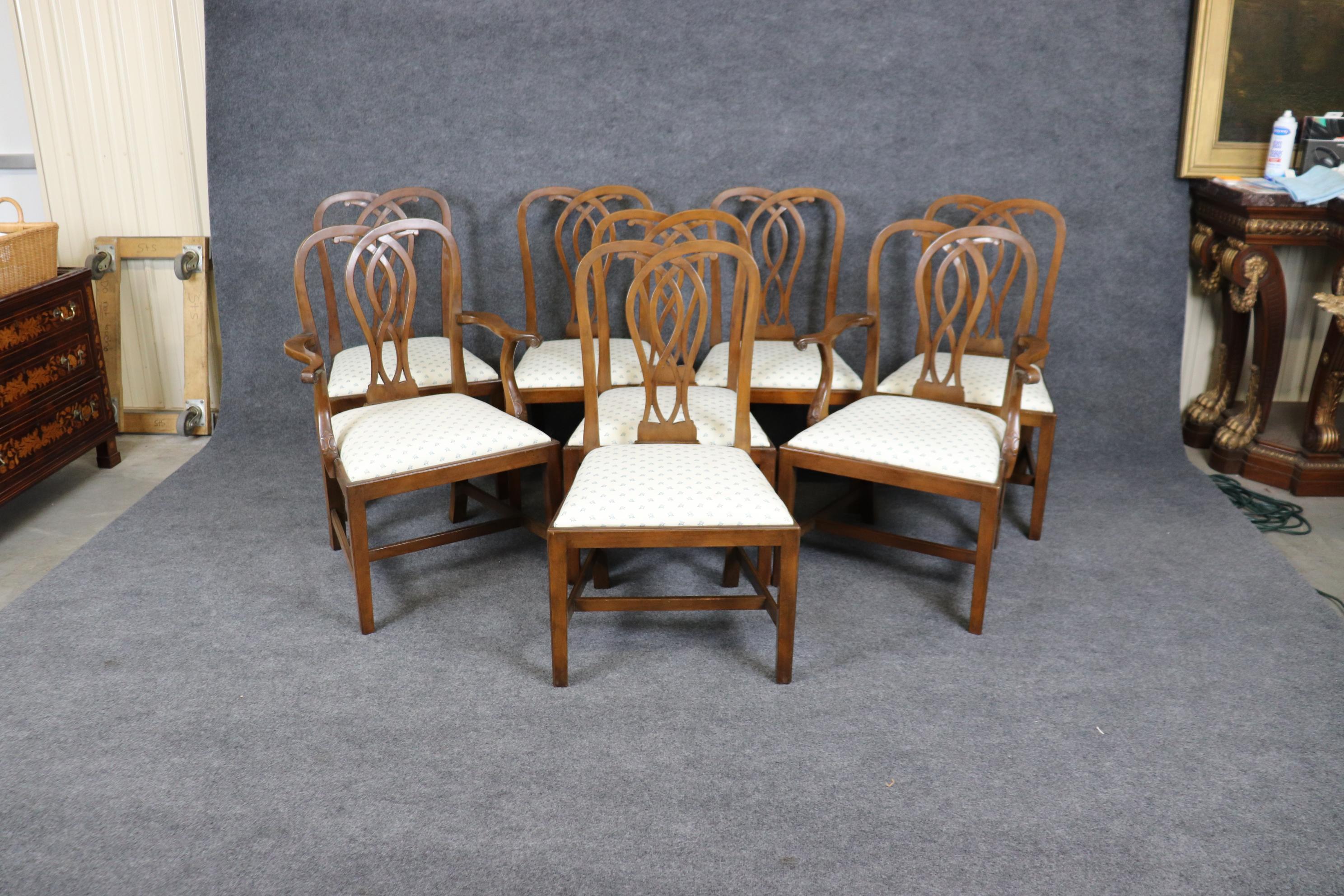 Federal Fantastic Set of 8 Walnut CW Kittinger Williamsburg Chippendale Dining Chairs For Sale
