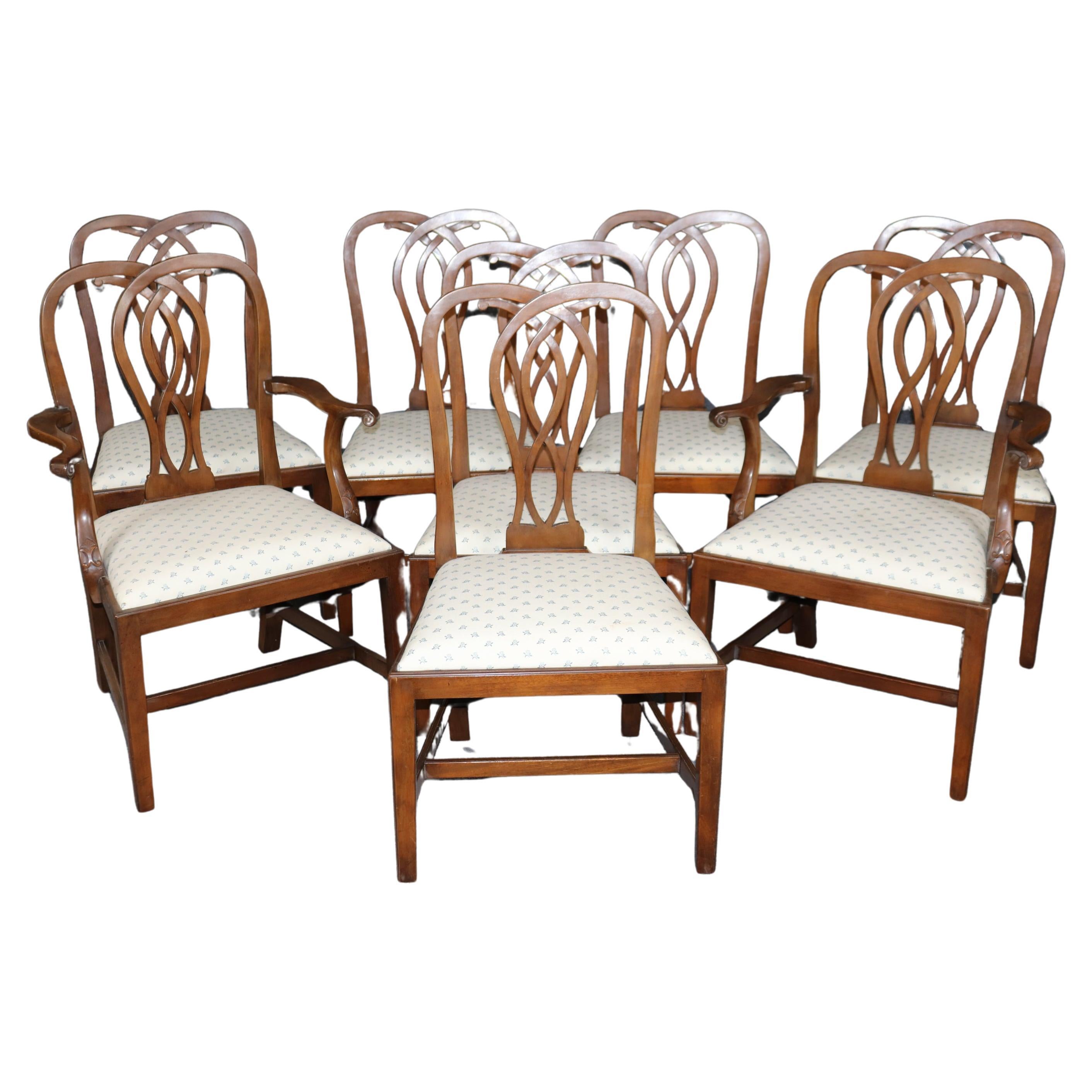 Fantastic Set of 8 Walnut CW Kittinger Williamsburg Chippendale Dining Chairs For Sale