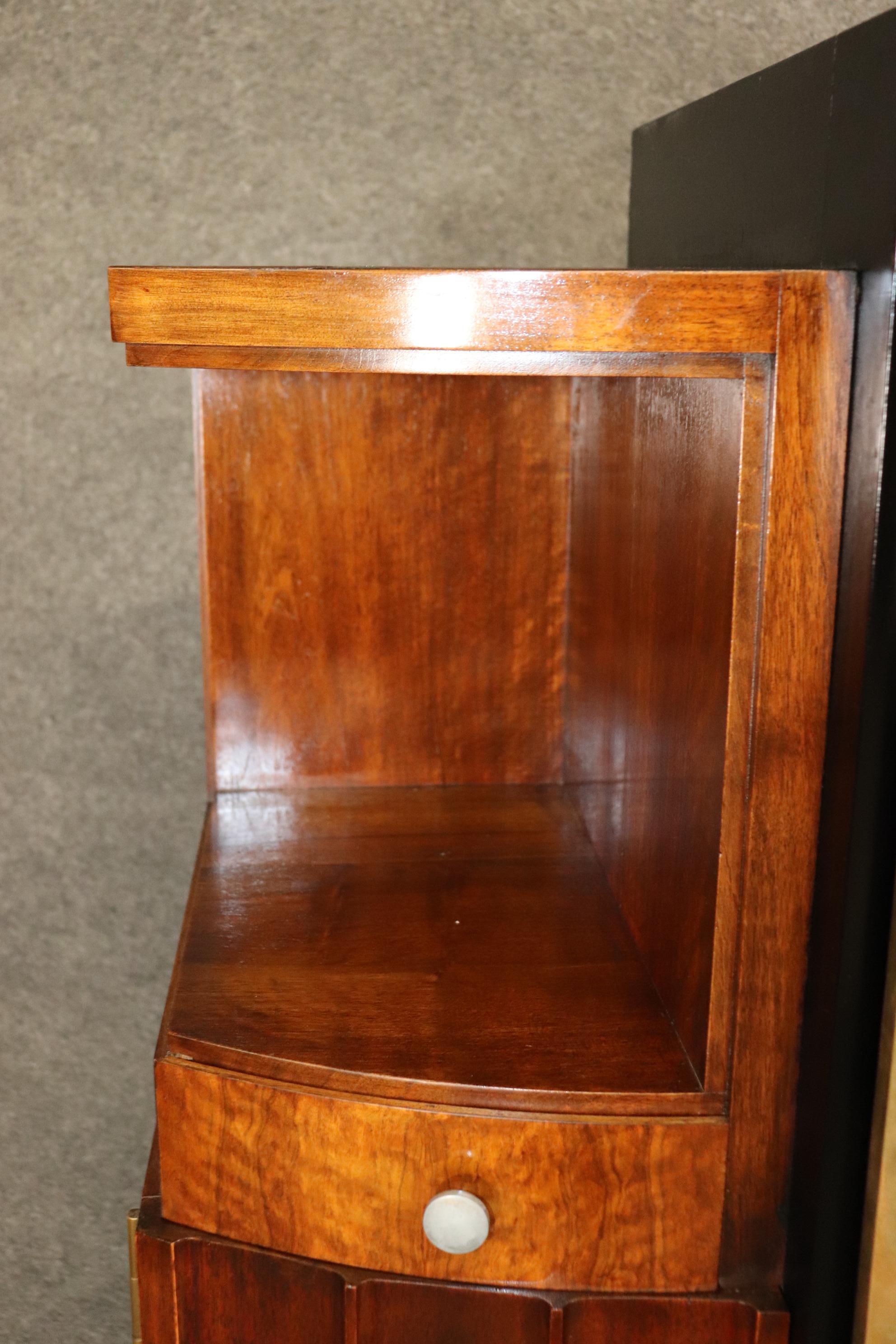 Fantastic Signed French Art Deco Highly Figured Mahogany and Brass Circa 1920 For Sale 11