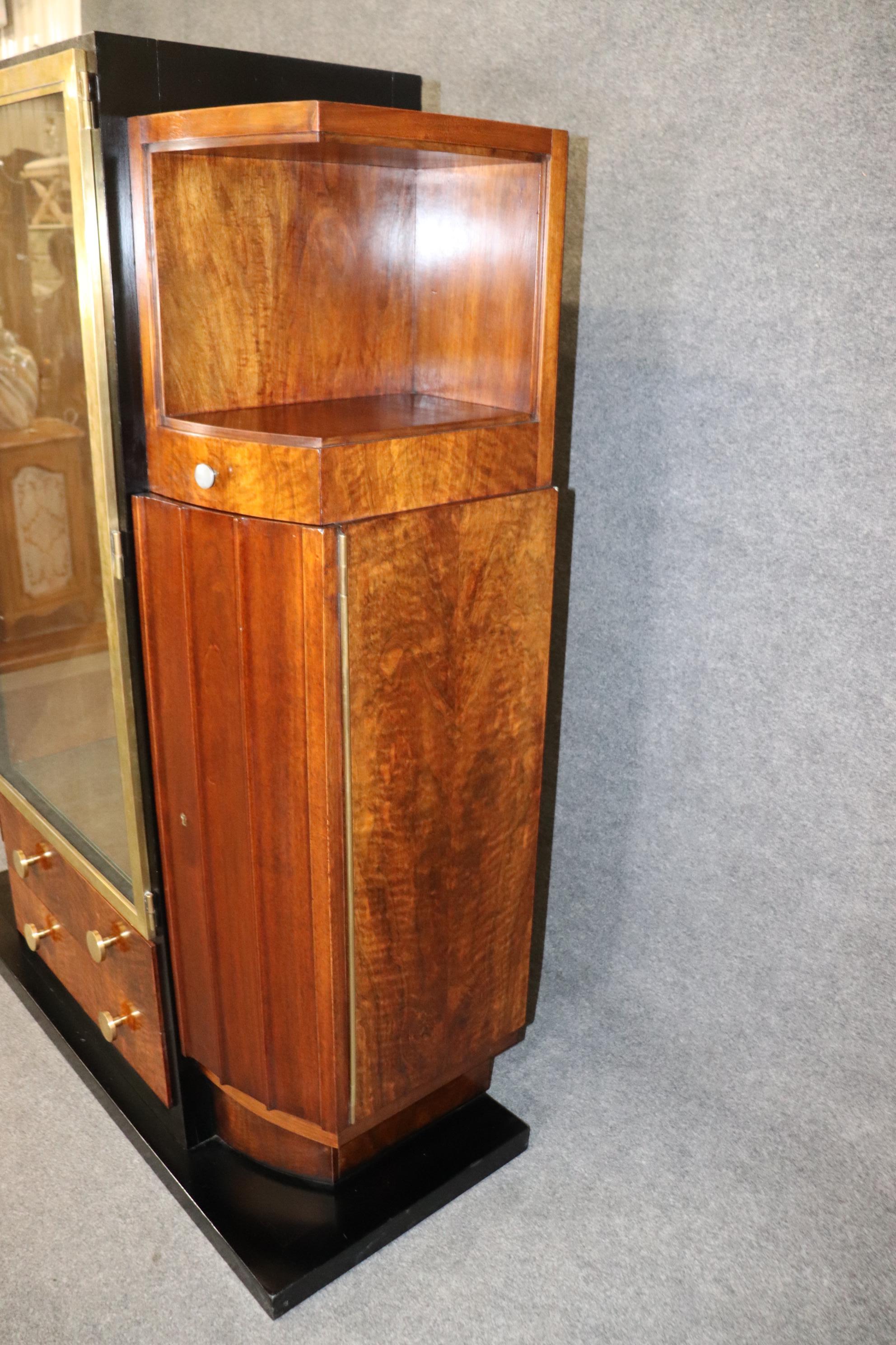 Early 20th Century Fantastic Signed French Art Deco Highly Figured Mahogany and Brass Circa 1920 For Sale
