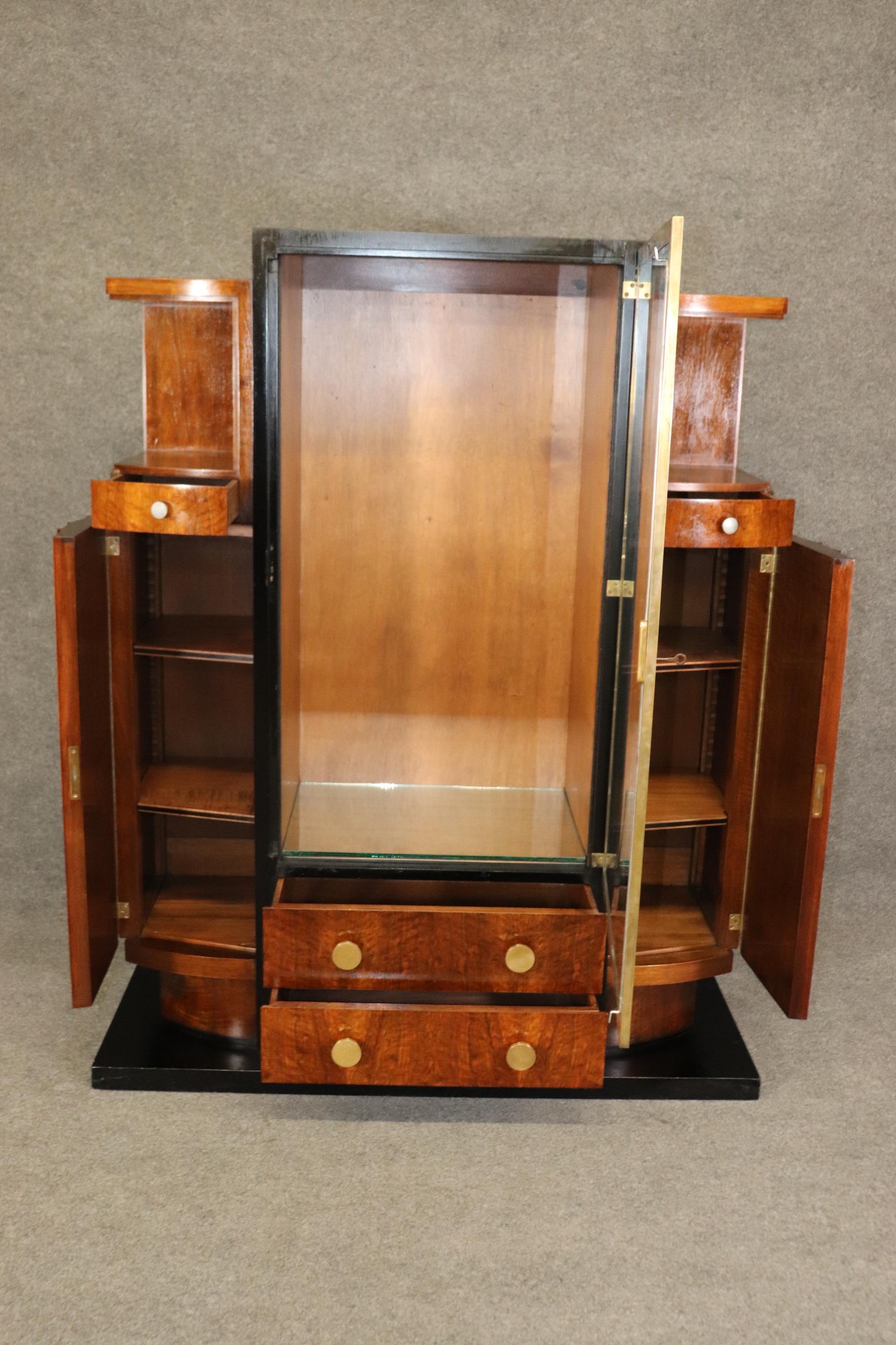 Fantastic Signed French Art Deco Highly Figured Mahogany and Brass Circa 1920 For Sale 1