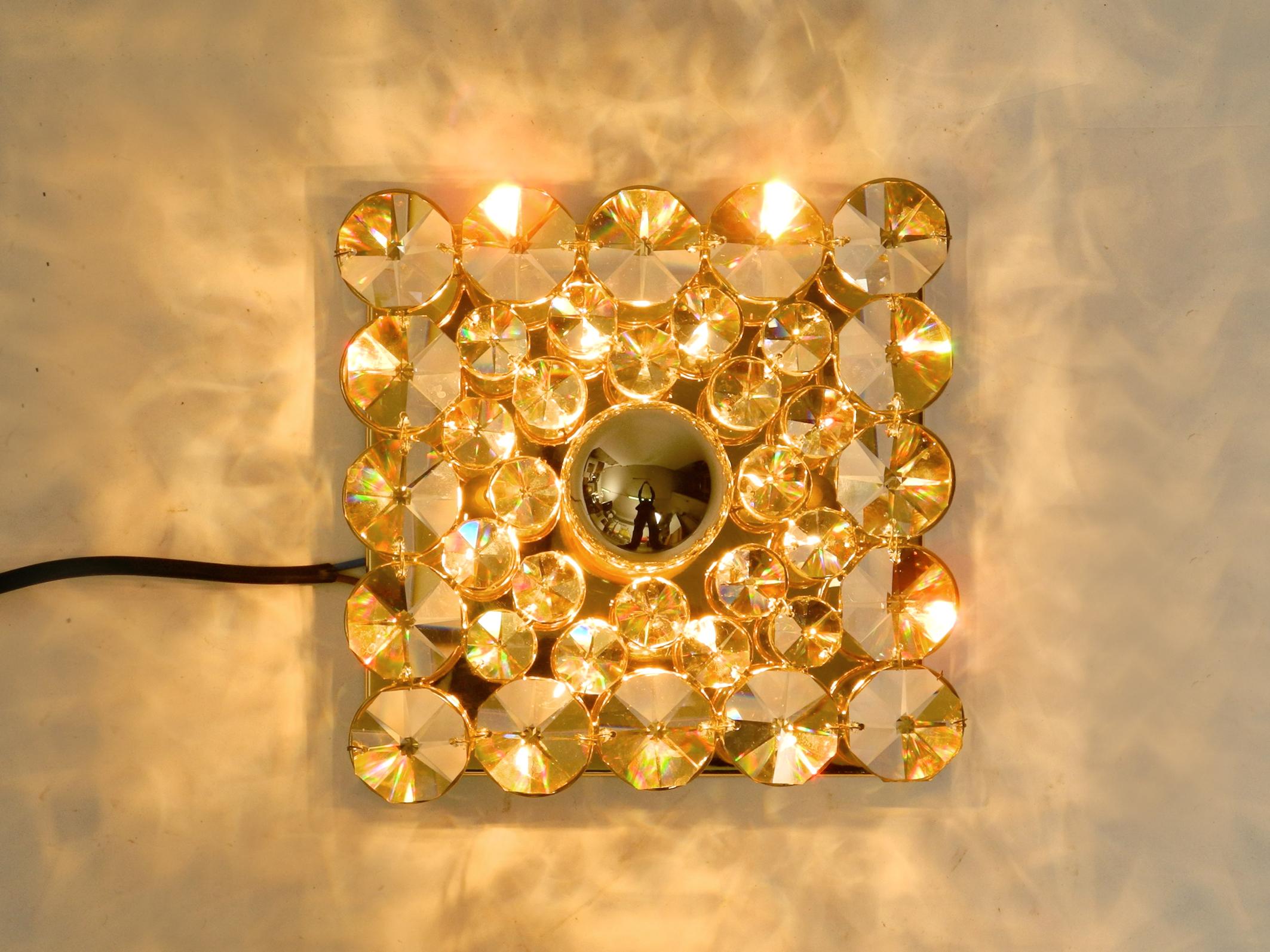 Fantastic Small 70s Palwa Brass Ceiling or Wall Lamp with Faceted Crystal Stones For Sale 8