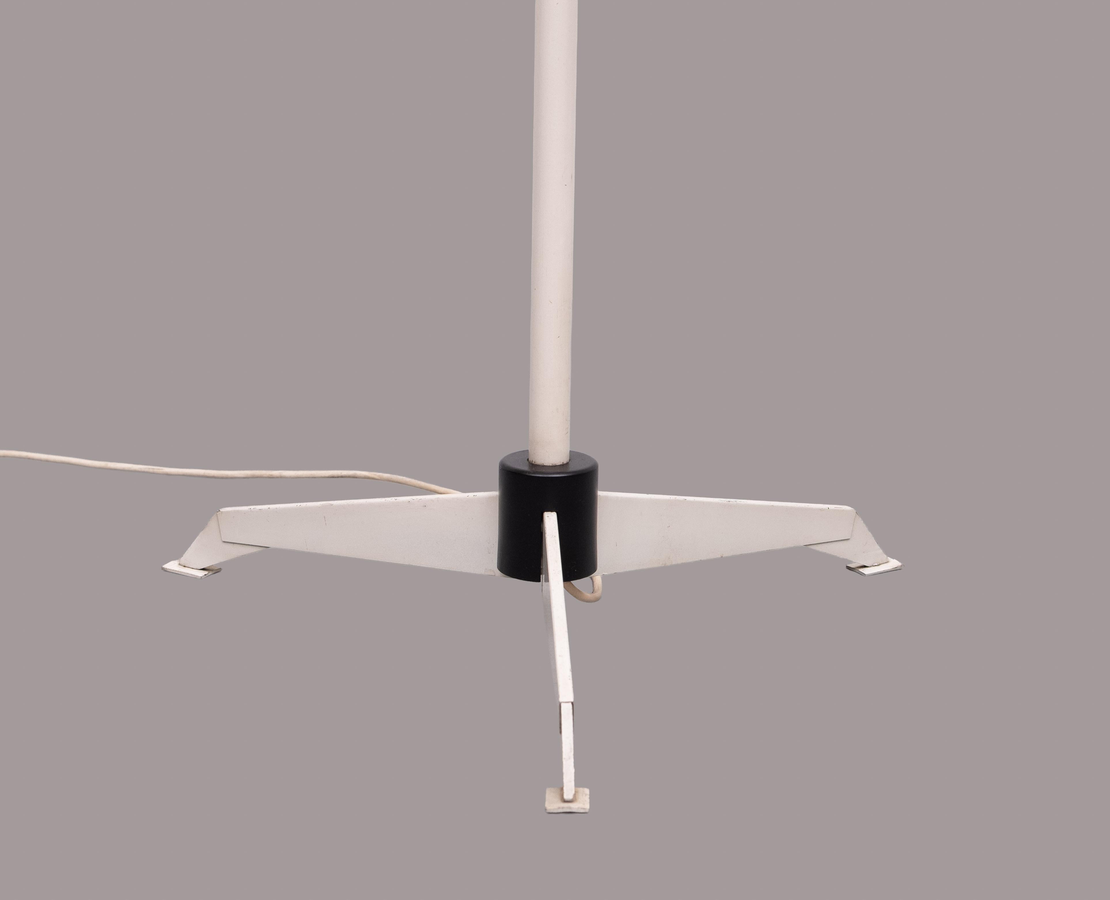 Mid-Century moderno Fantastico  Lampada da terra ST 7128 di Niek Hiemstra per Evolux, Olanda  1960s in vendita
