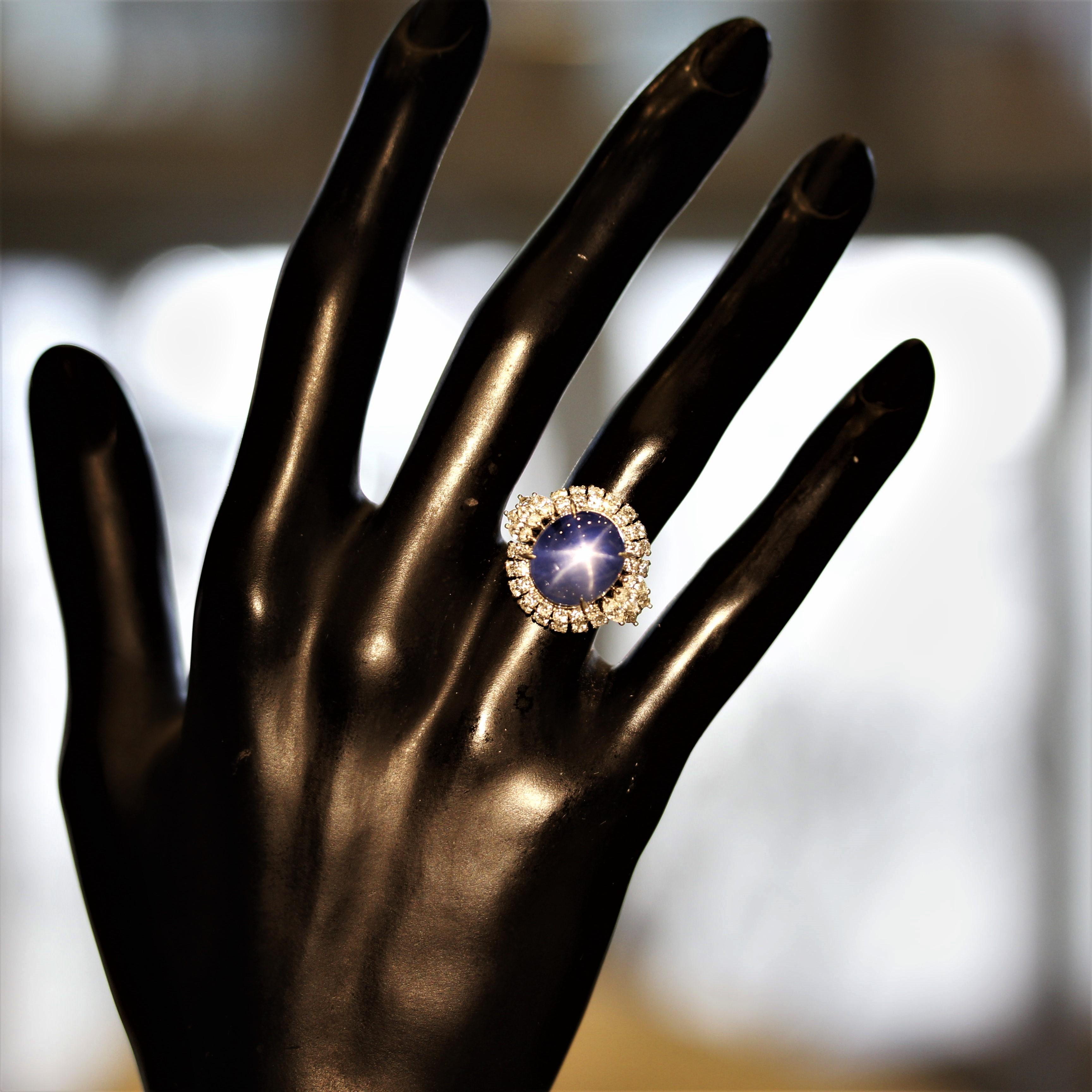 Fantastic Star Sapphire Diamond Platinum Ring In New Condition For Sale In Beverly Hills, CA