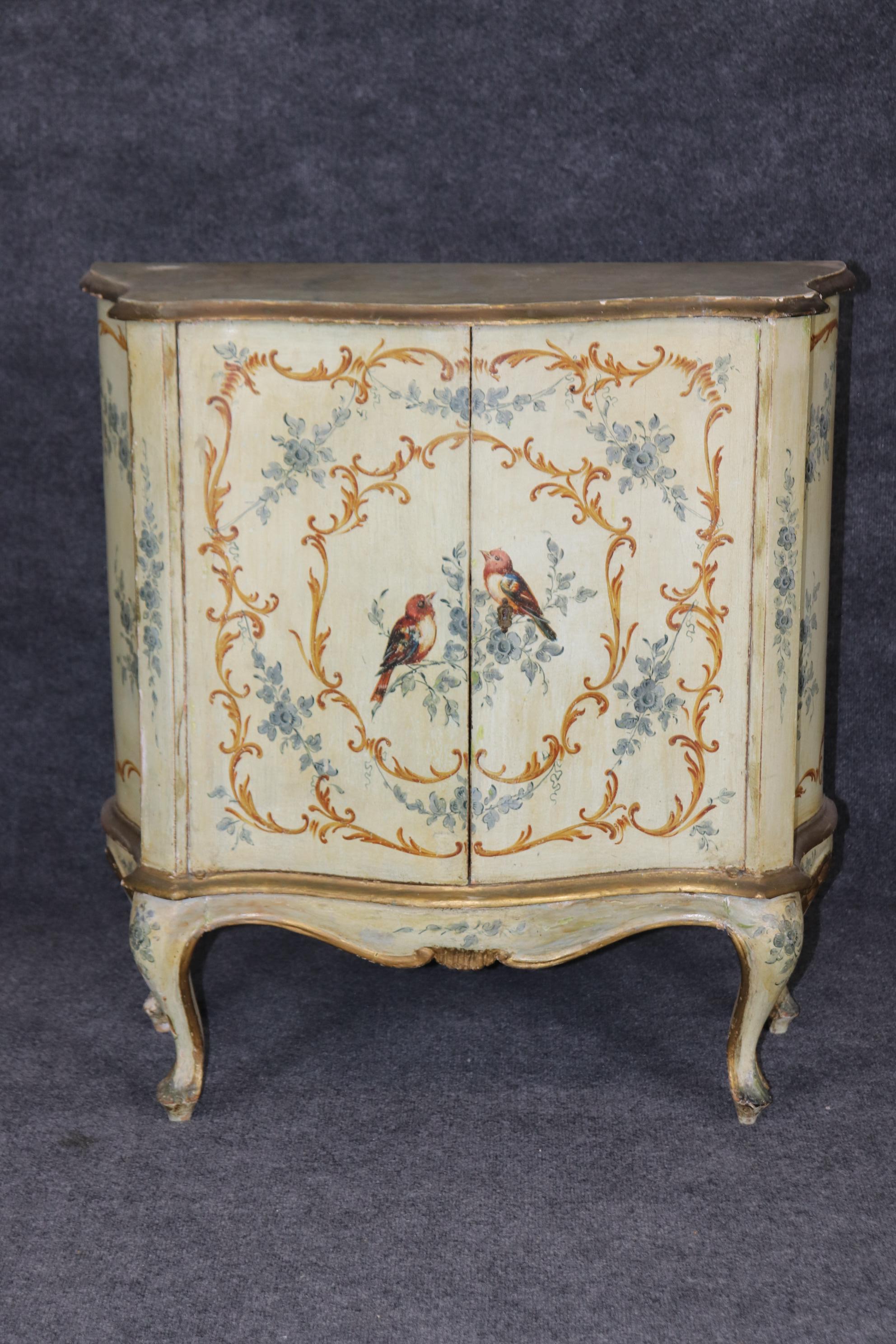 Louis XV Fantastic Venetian Paint Decorated Commode cabinet with Painted Birds  For Sale