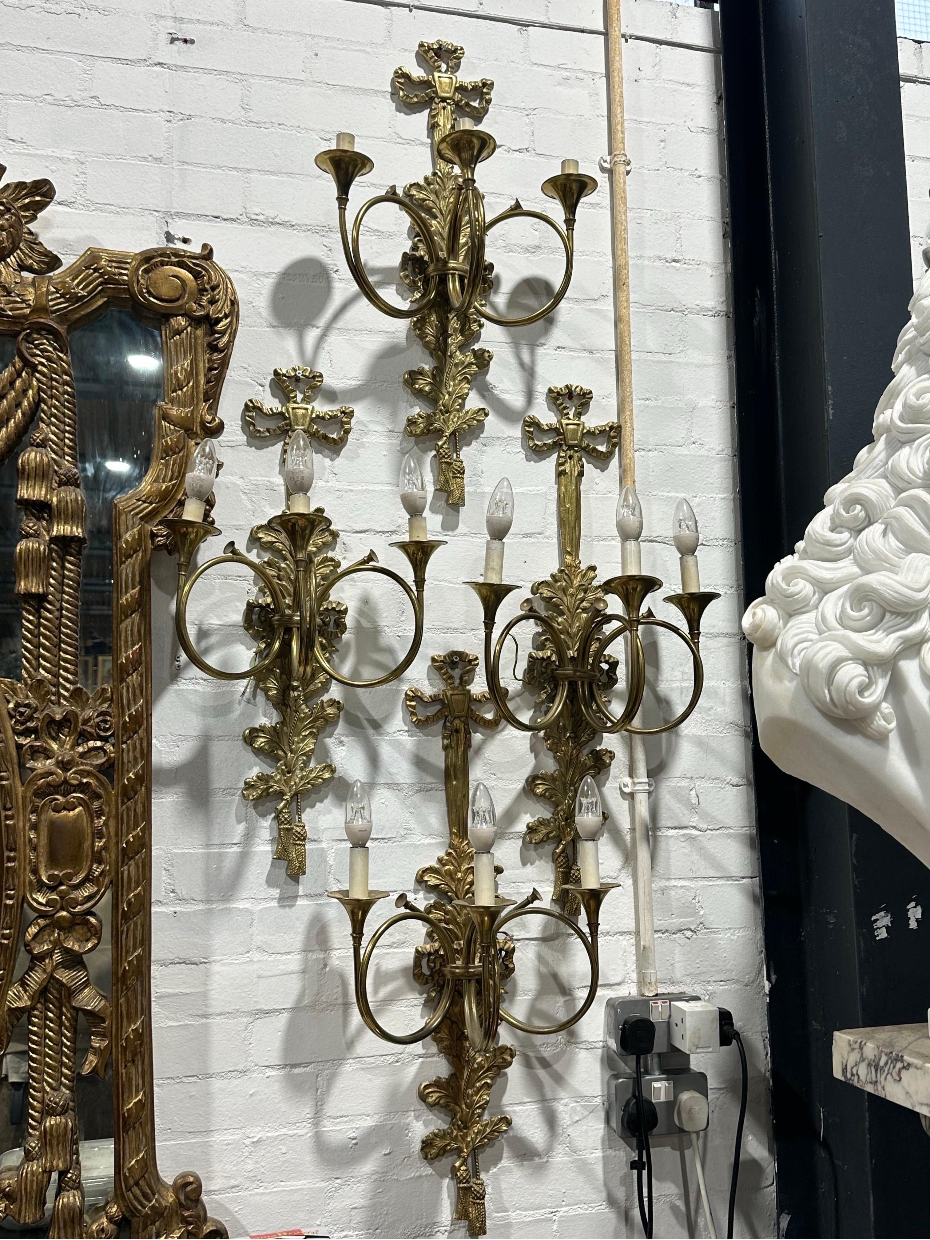 Fantastic, Victorian, 14x bronze trumpet wall lights, from the Randolph hotel uk In Good Condition For Sale In Worthing, GB