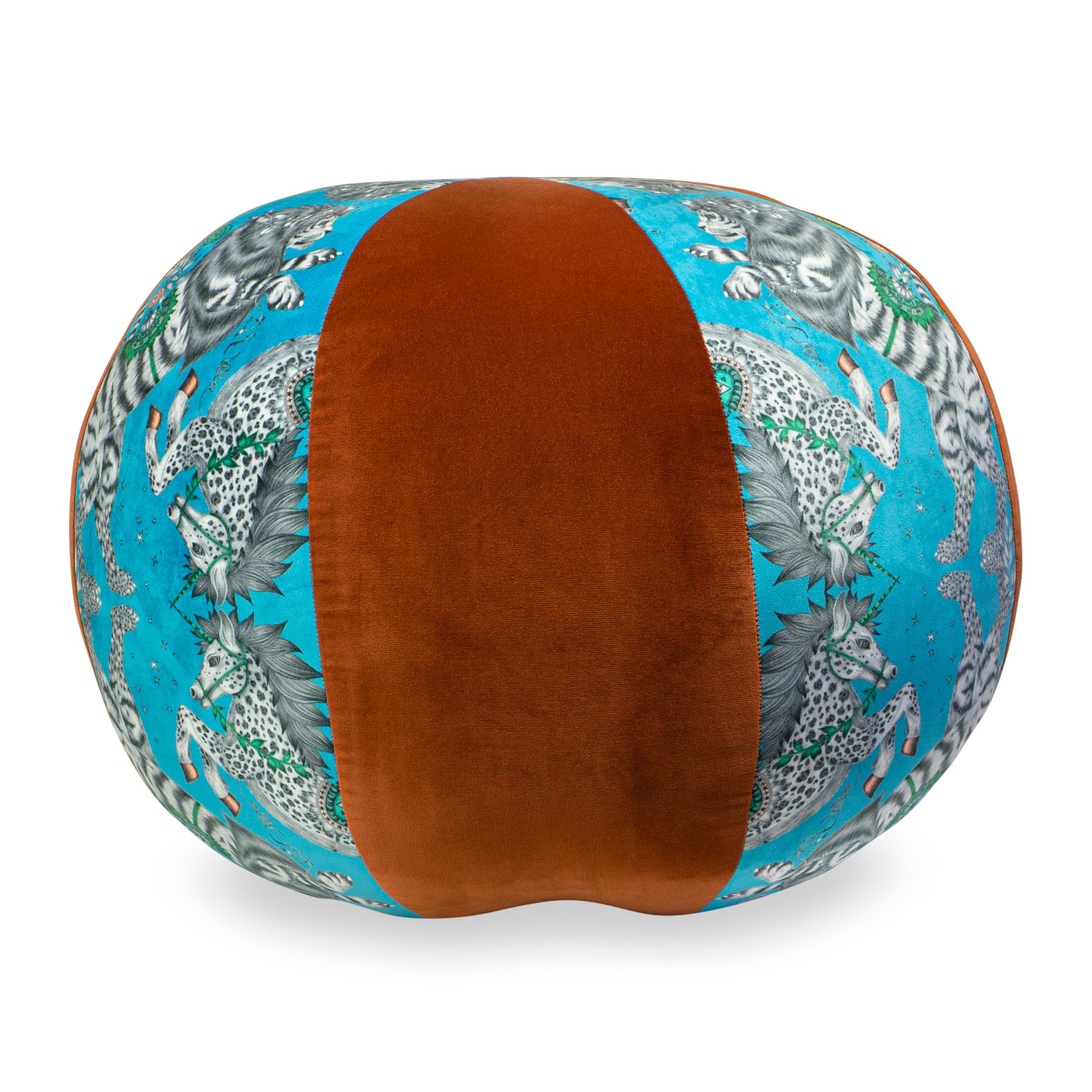 Fantastical Beach Ball Pouf with Emma Shipley Printed Velvet Firm for Sitting In New Condition For Sale In Greenwich, CT