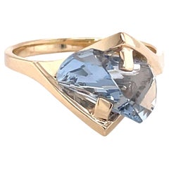 Fantasie-Schliff Blautopas 14 Karat Gelbgold Ring