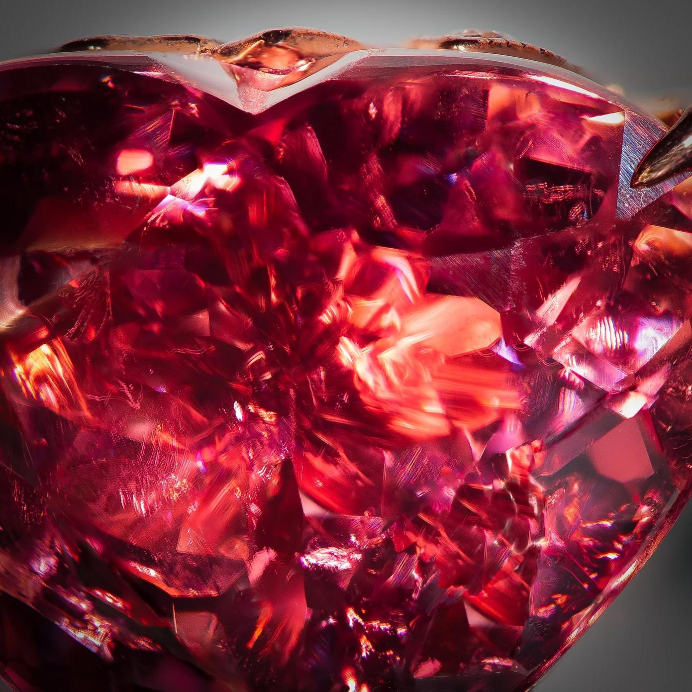 Fantasy Cut Rubellite Ring In Good Condition For Sale In Weston, MA