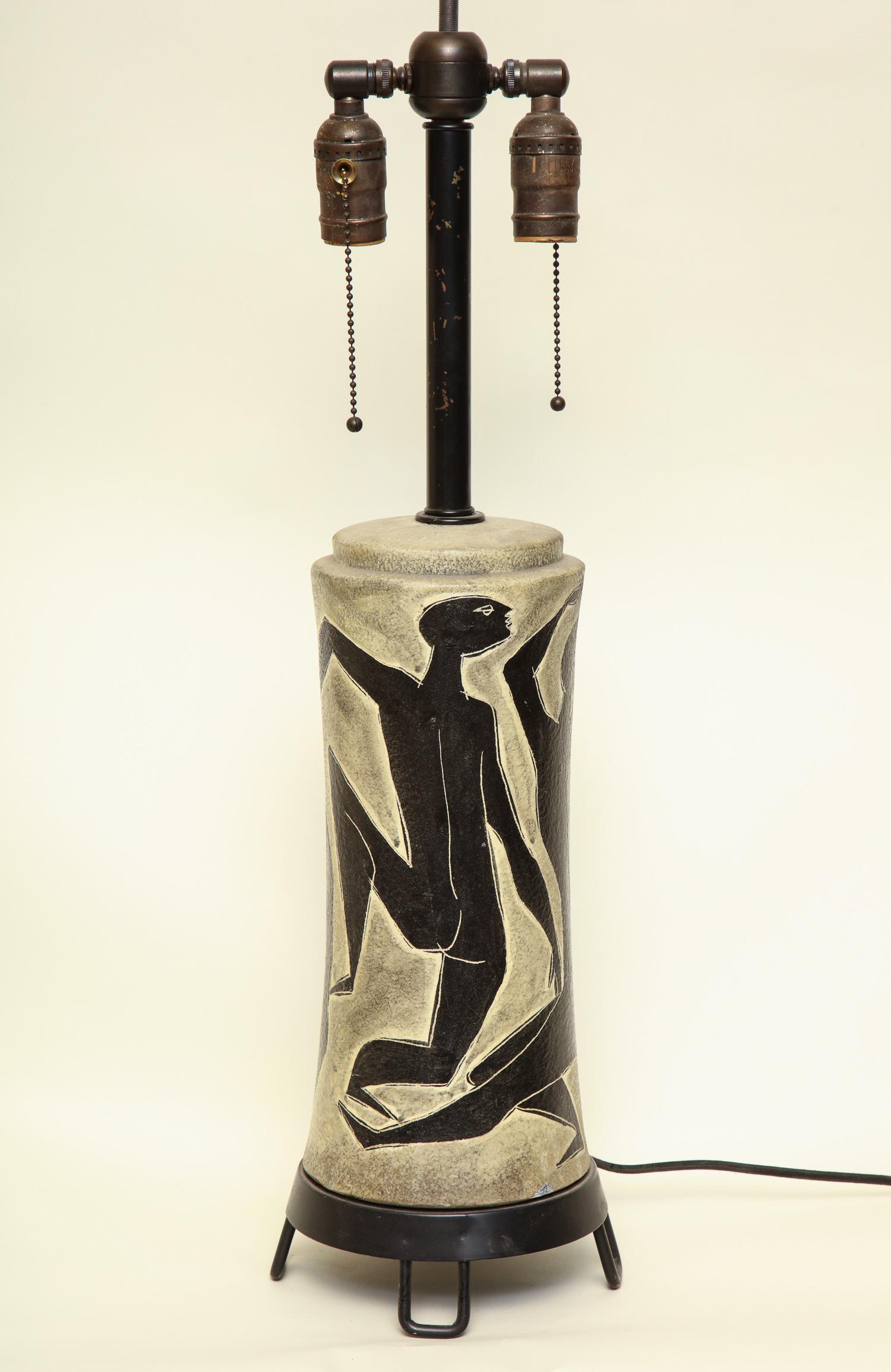 Glazed Fantoni Table Lamp Ceramic with Incised Stylized Men, Mid-Century Modern, 1950s For Sale