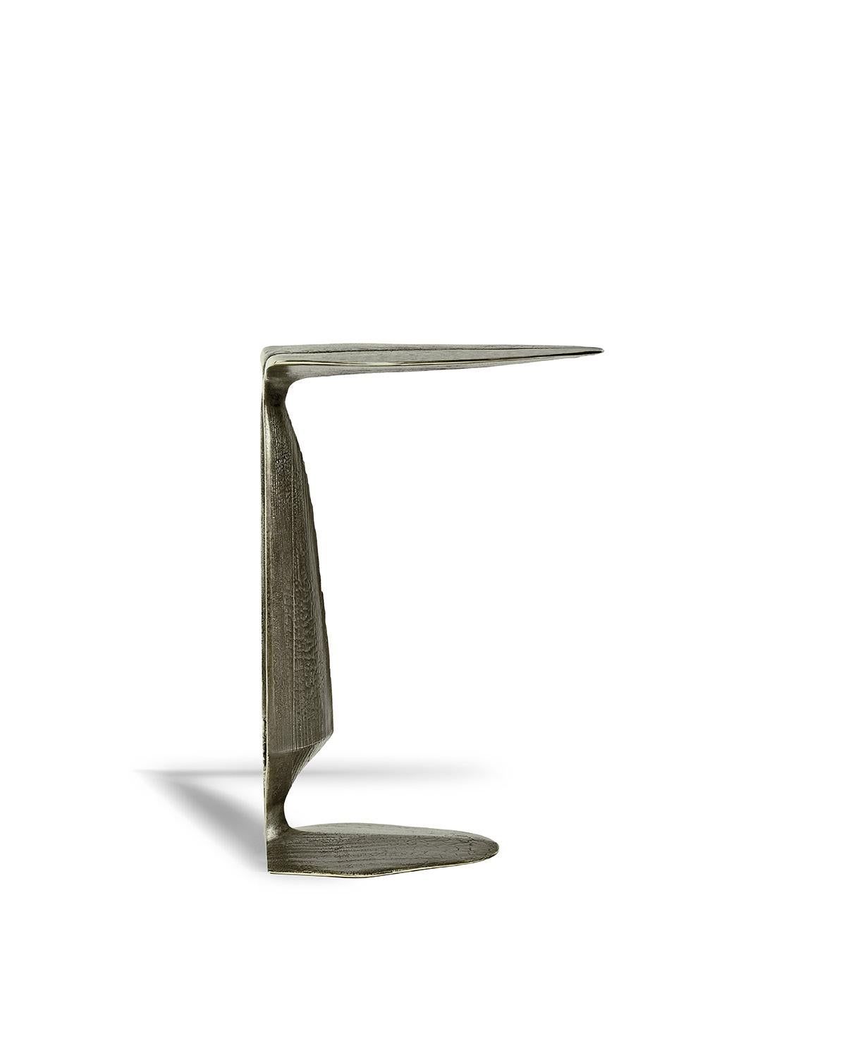 Bronzato Fanza Side Table by Madheke in vendita