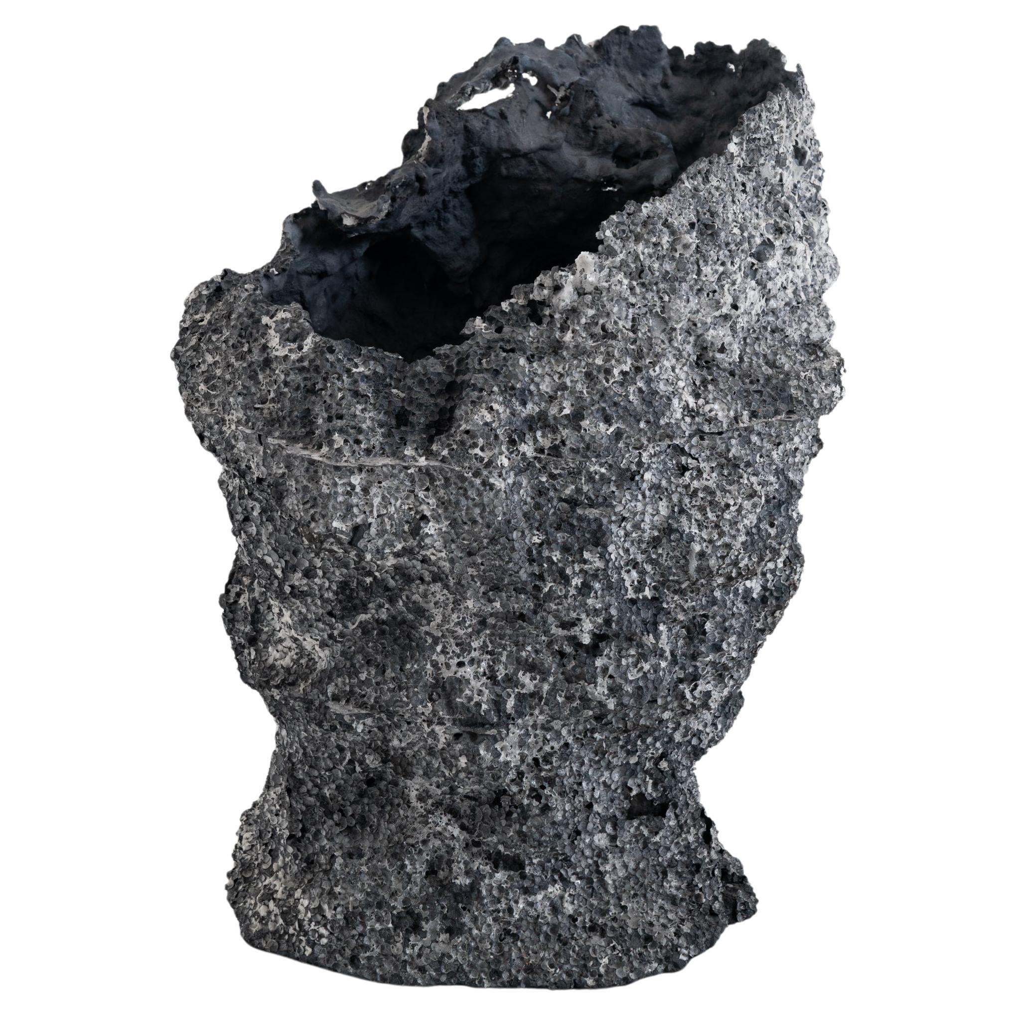 Far Deep Void S2N2 handmade vase in pigmented concrete by Duccio Maria Gambi