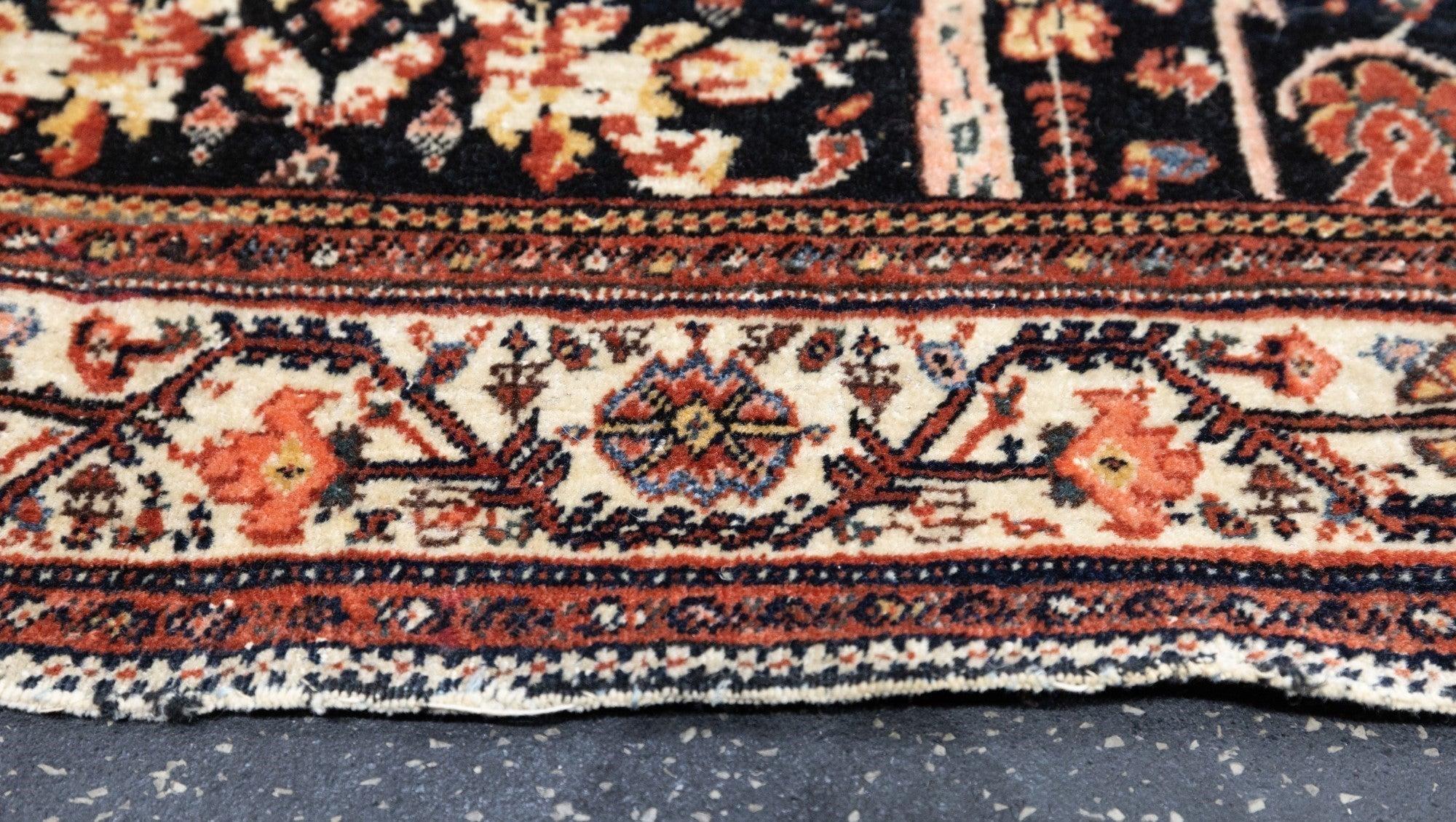 Persian Farahan Rug 4'7'' x 7'0