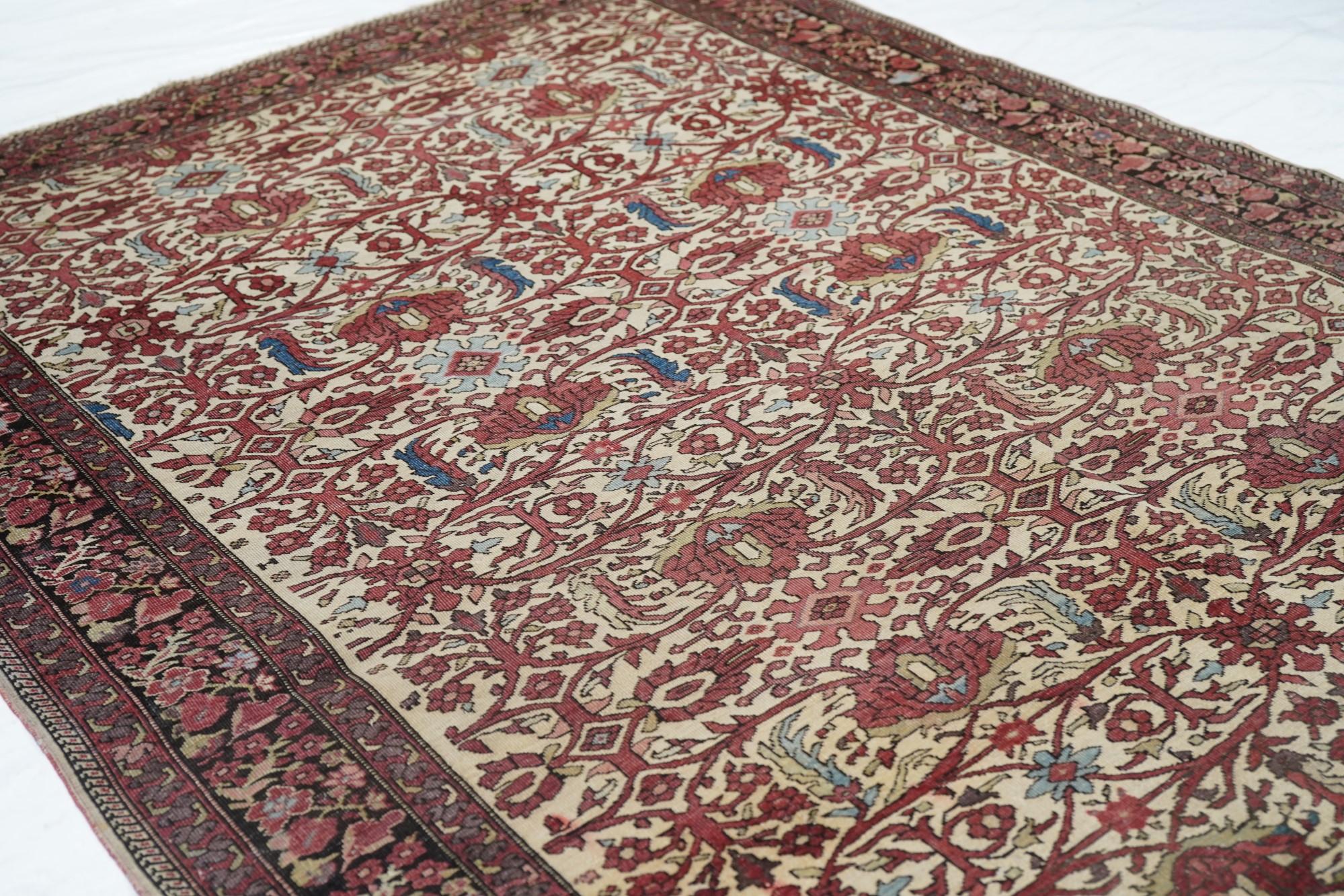 Wool Antique Farahan Sarouk Rug 4'6'' x 6'8'' For Sale