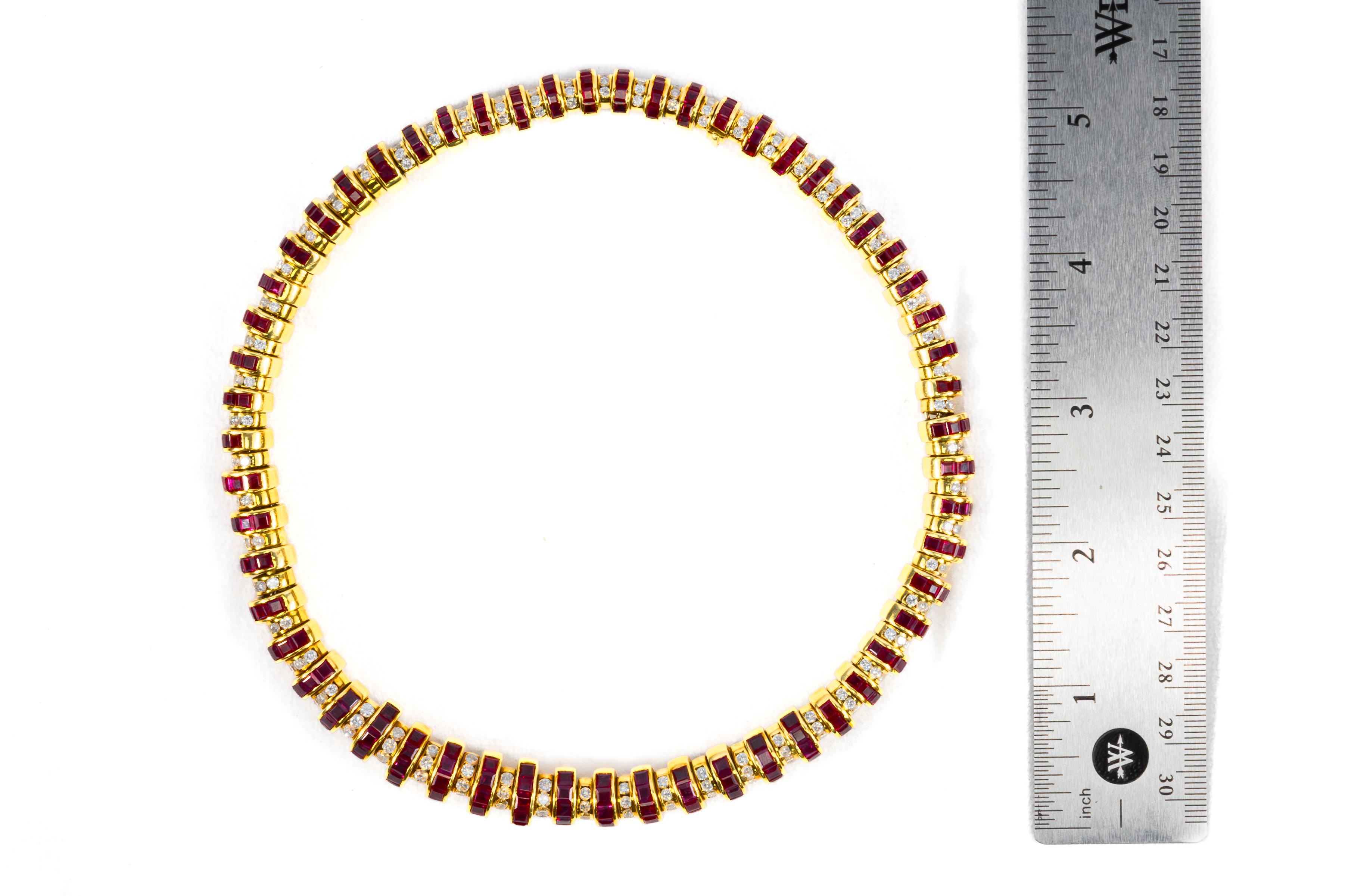 Conjunto de collar y pendientes de diamantes y rubíes Faraone Retro