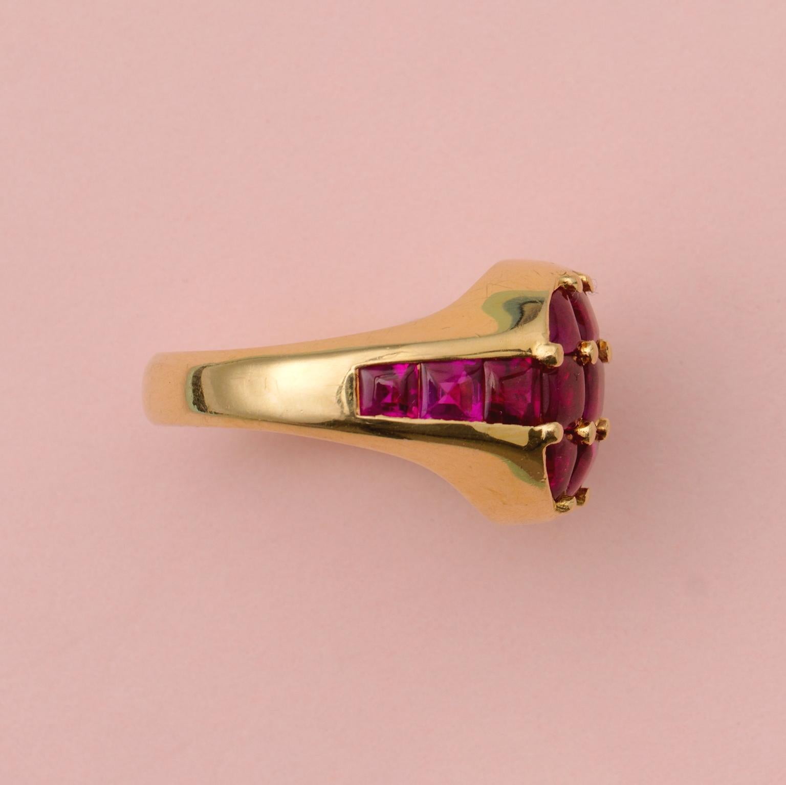 Faraone Gold and Ruby Ring In Excellent Condition In Amsterdam, NL