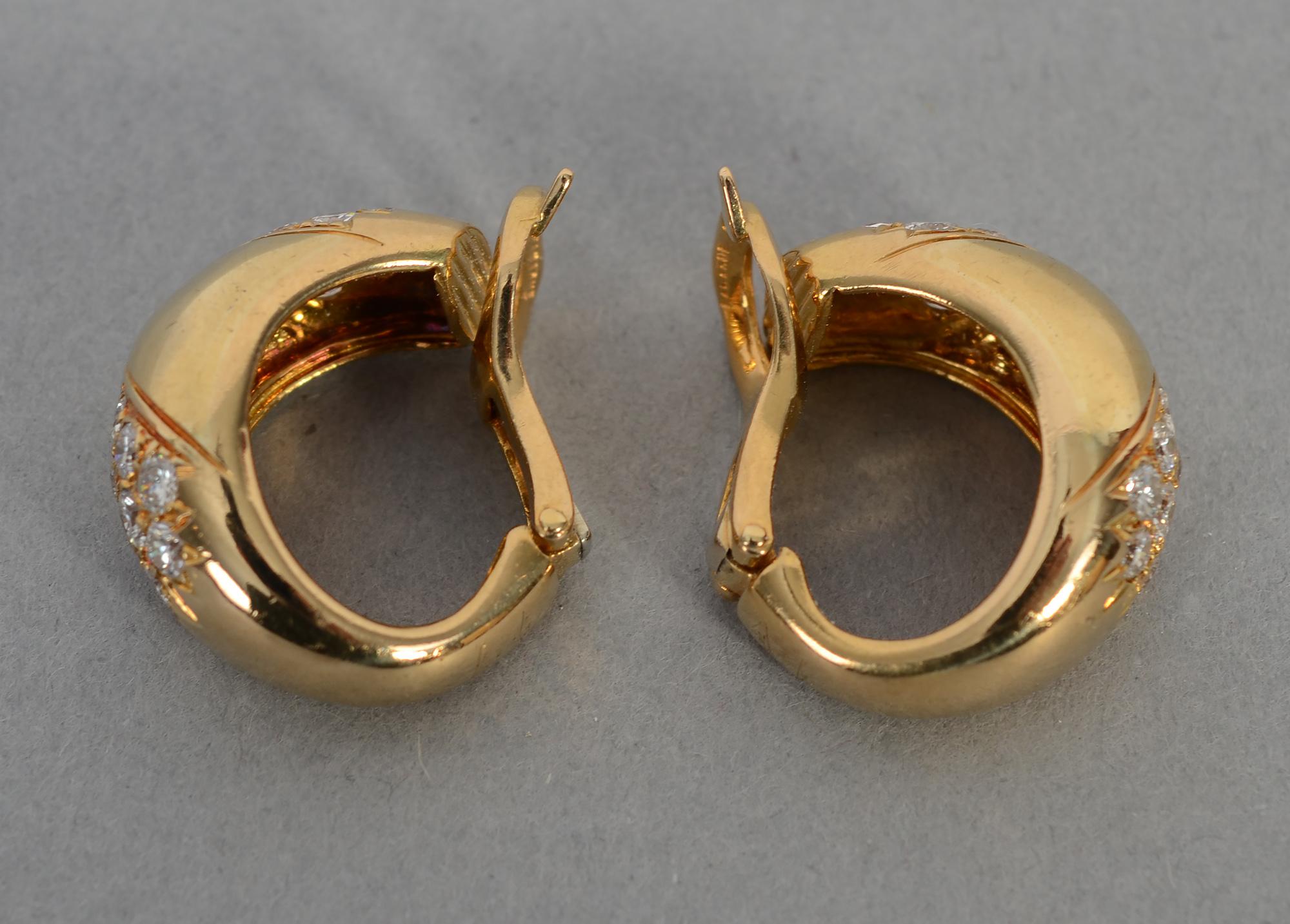 Faraone Gold Diamond Half Hoop Earrings In Excellent Condition In Darnestown, MD