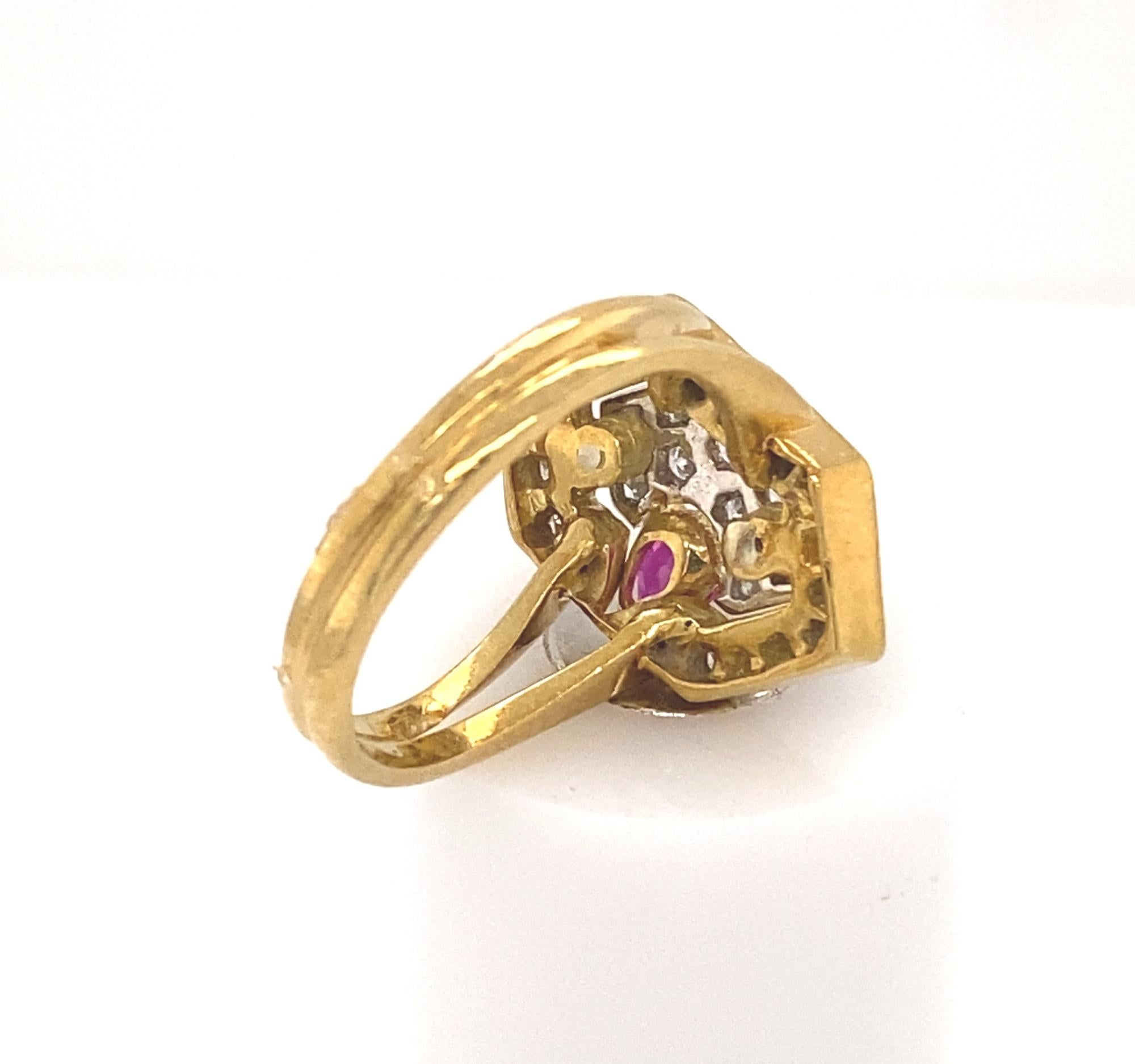 Women's Faraone Mennella 18K Gold Ruby & Diamond Cocktail Ring For Sale