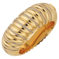 Faraone Mennella 18k Yellow Gold Diamond Bangle Bracelet