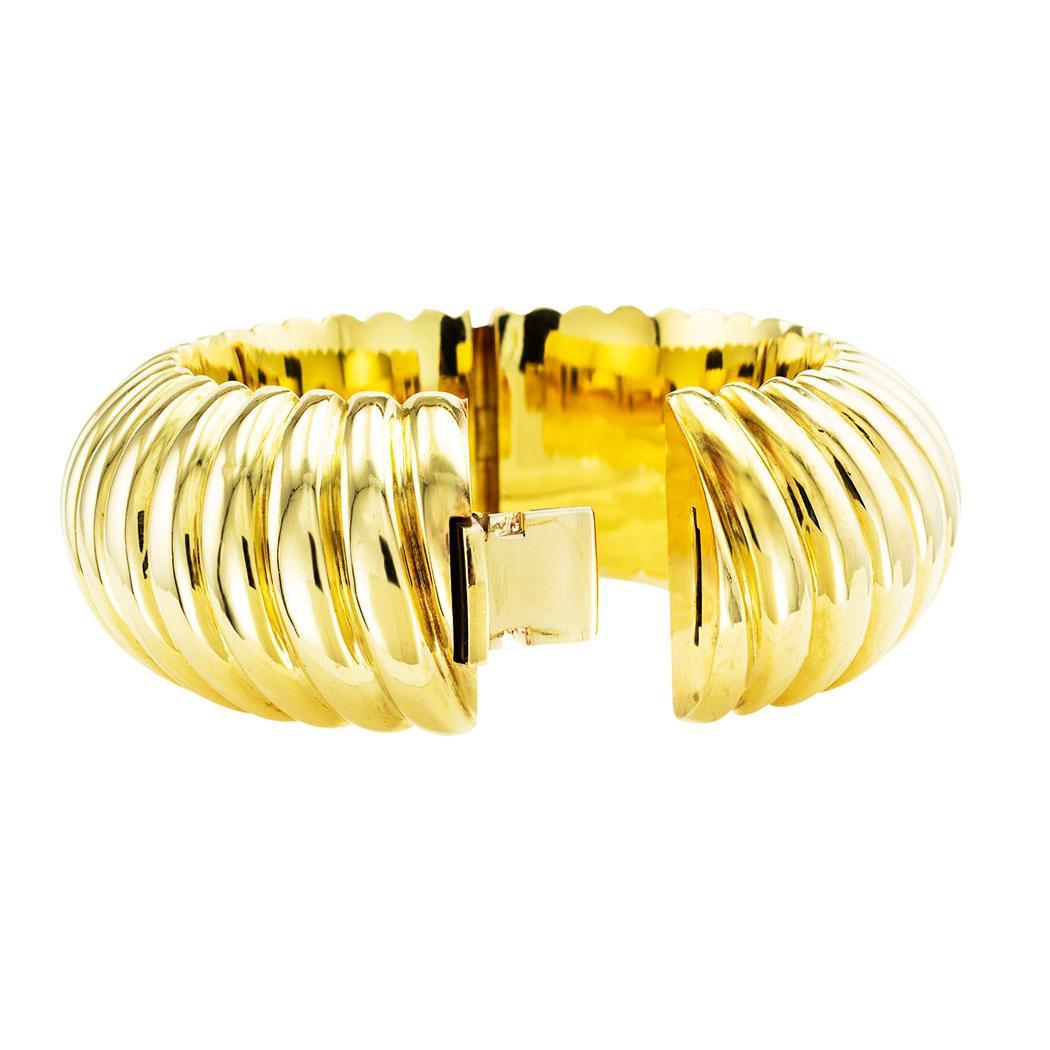 Women's or Men's Faraone Mennella Hinged Gold Bangle Bracelet For Sale