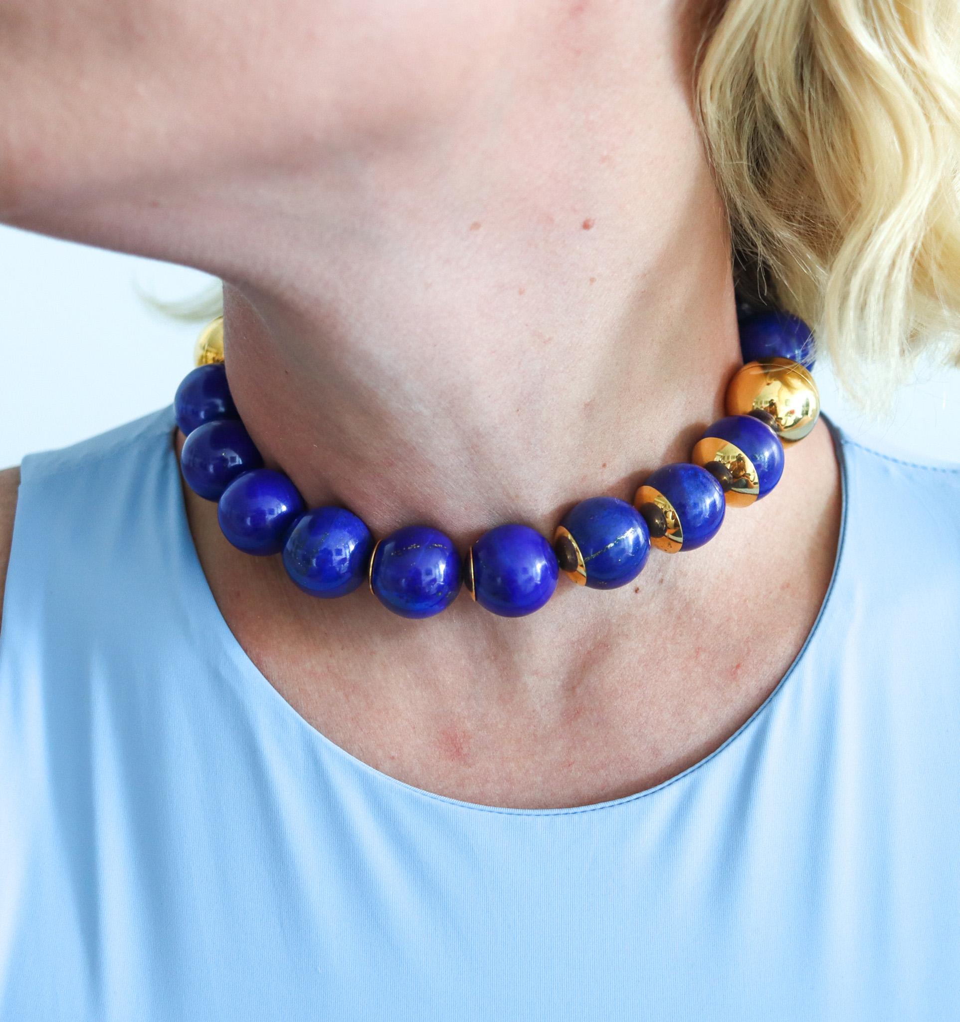 Faraone Mennella Modernist Blue Lapis Lazuli Necklace In 18Kt Yellow Gold For Sale 2