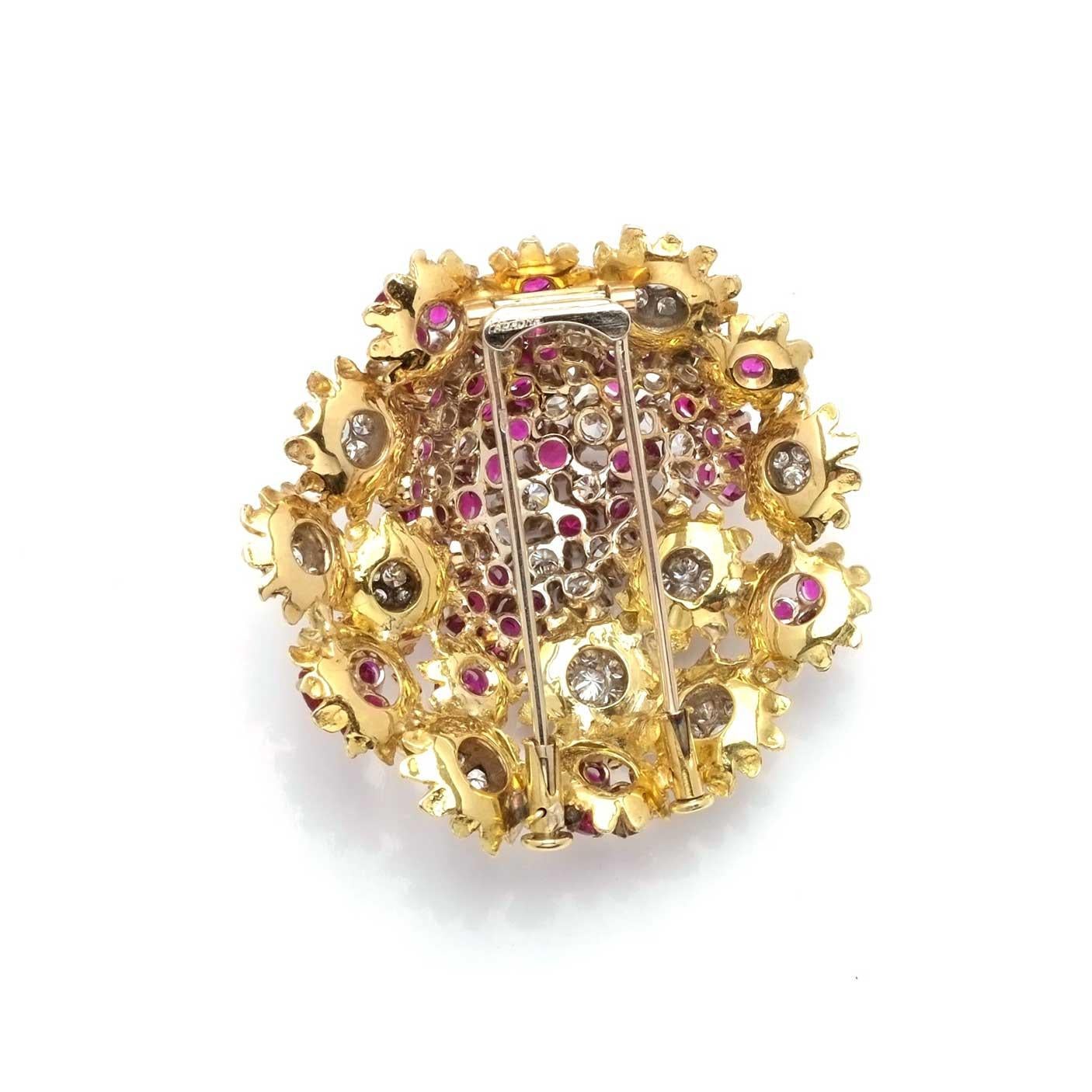 Round Cut Faraone Rubies Brooch 60's For Sale