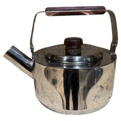 Farberware Model 763 18-8 Stainless Steel Teapot Kettle Wood Handle 1 1/2 Quart