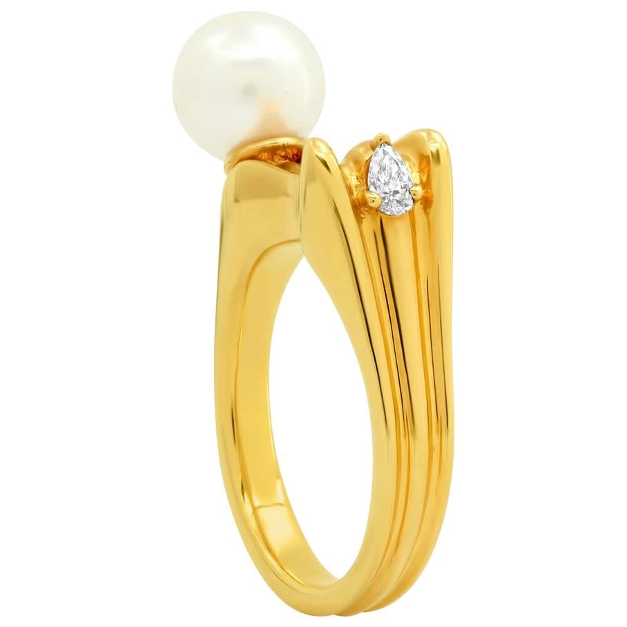 FARBOD 18 Karat Yellow Gold Diamond and Pearl Cocktail Ring "Pheme" For Sale