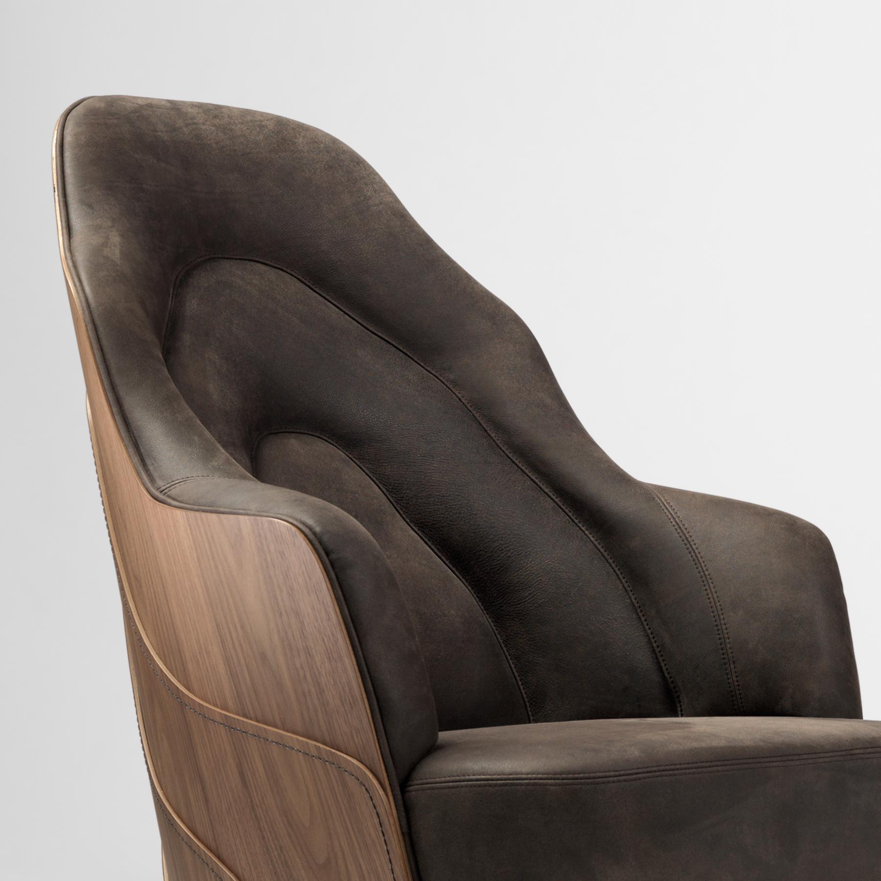 Ash Färg & Blanche Contemporary Brown Leather Couture Armchair for BD Barcelona