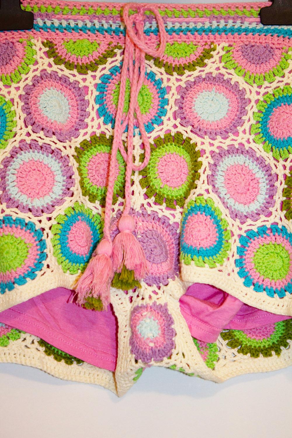 Farm Rio Colourful Crochet Shorts In Good Condition For Sale In London, GB