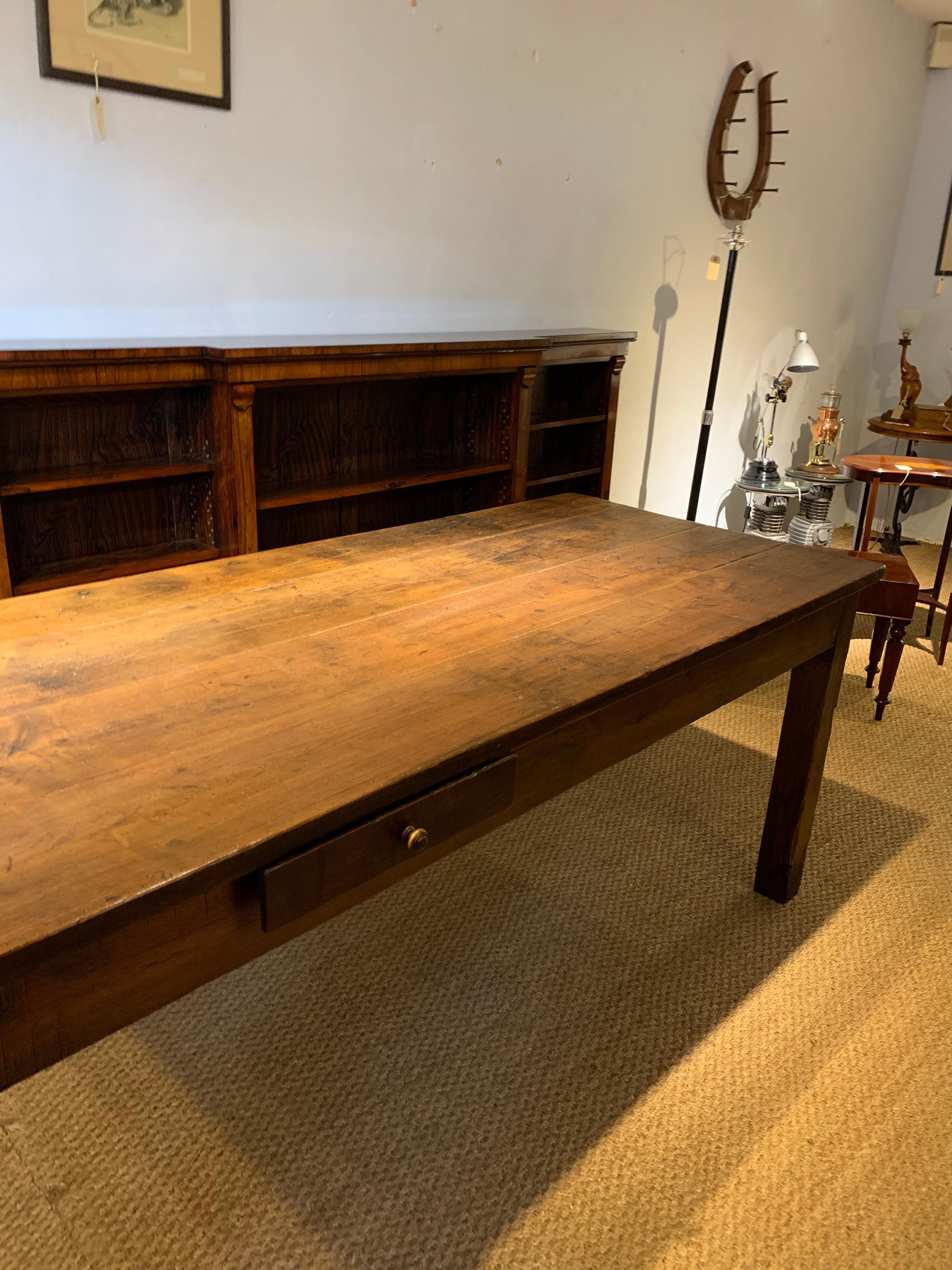 Farm Table Chestnut In Good Condition For Sale In Honiton, Devon