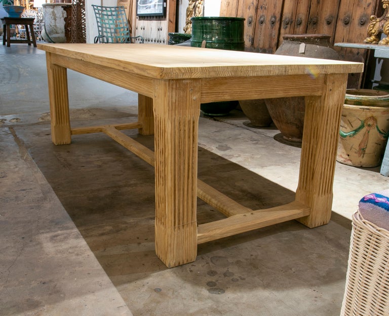 Farmhouse and Rustic Pine Wood Table with Straight Lines For Sale at
