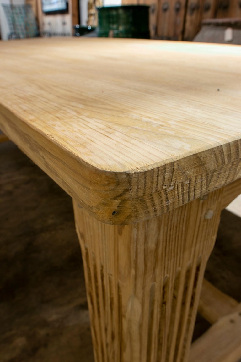 Farmhouse and Rustic Pine Wood Table with Straight Lines For Sale at