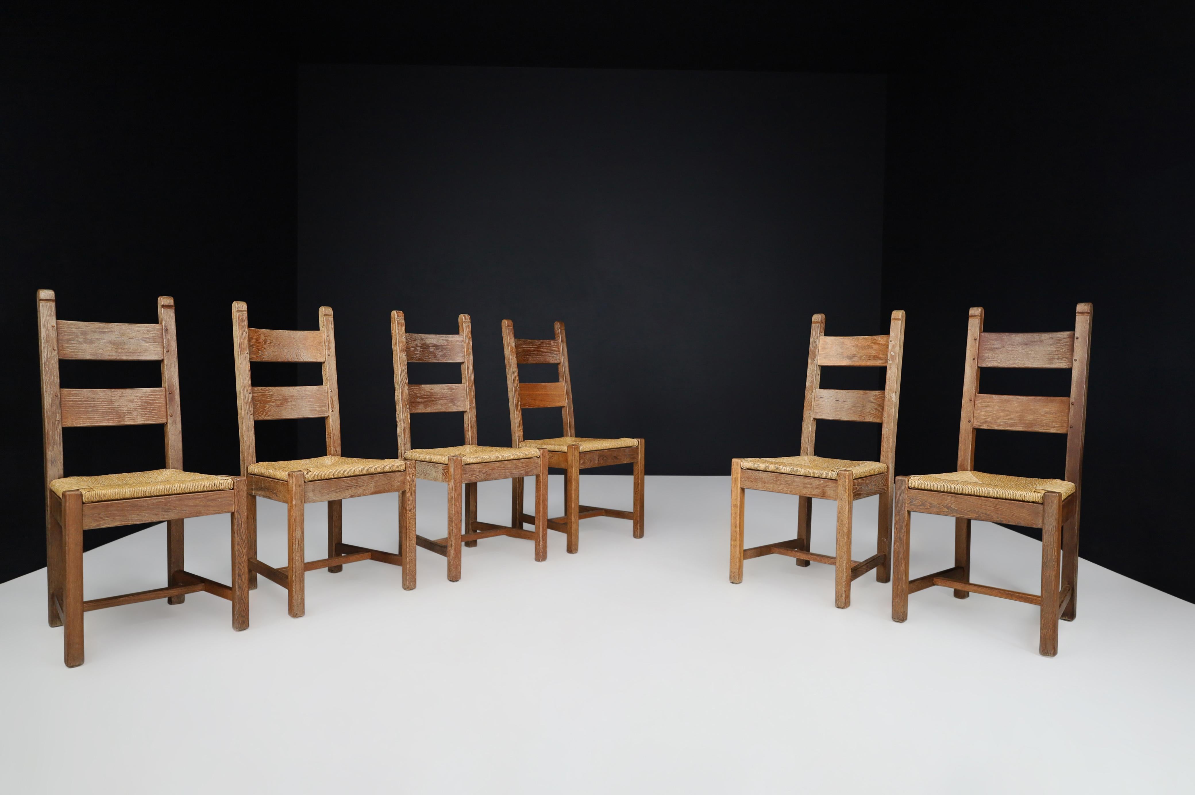Farmhouse Oak and Rush Dining Chairs, France, 1960s In Good Condition For Sale In Almelo, NL