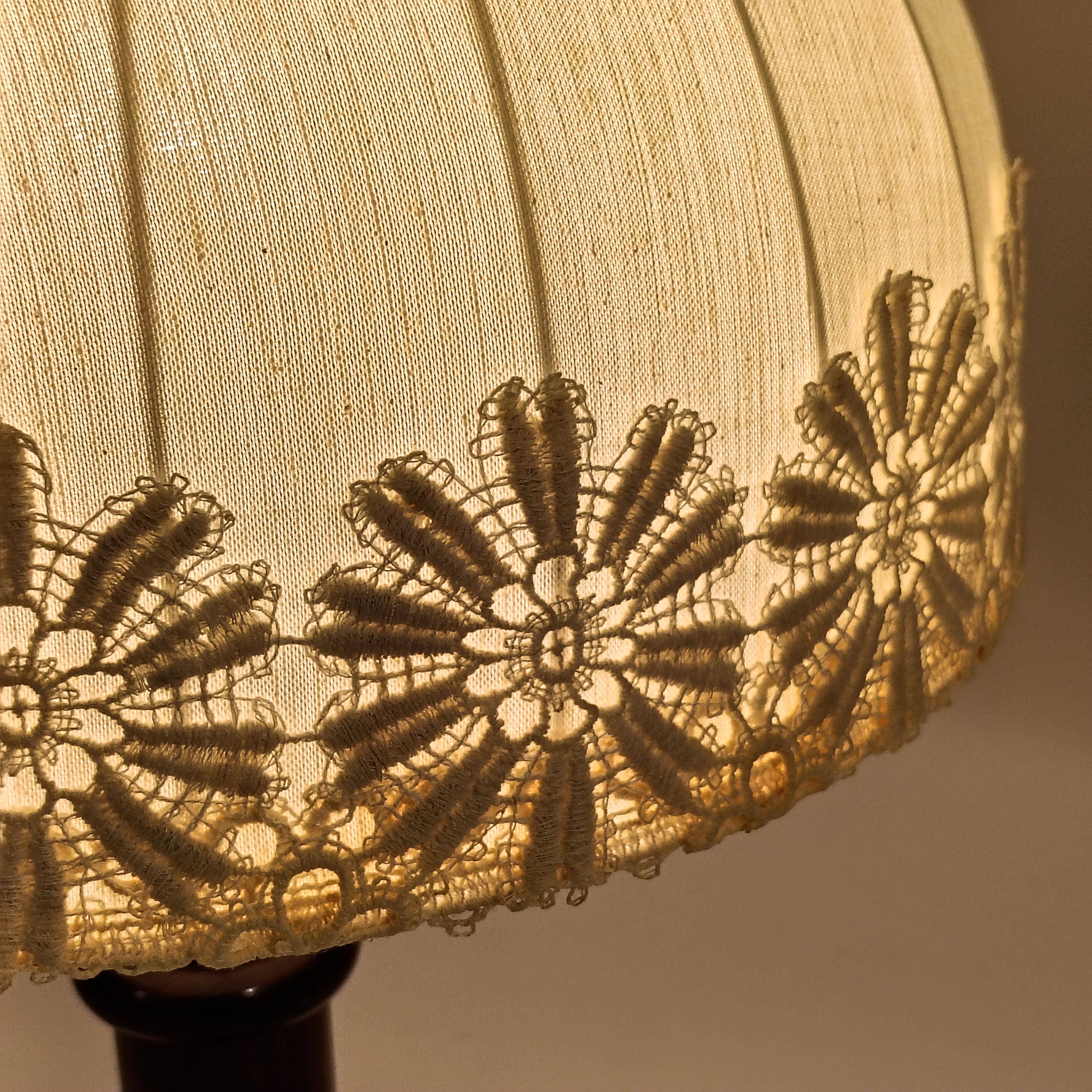 Farmhouse style. Large linen table lamp from Markslöjd AB, Sweden, 1970s For Sale 4