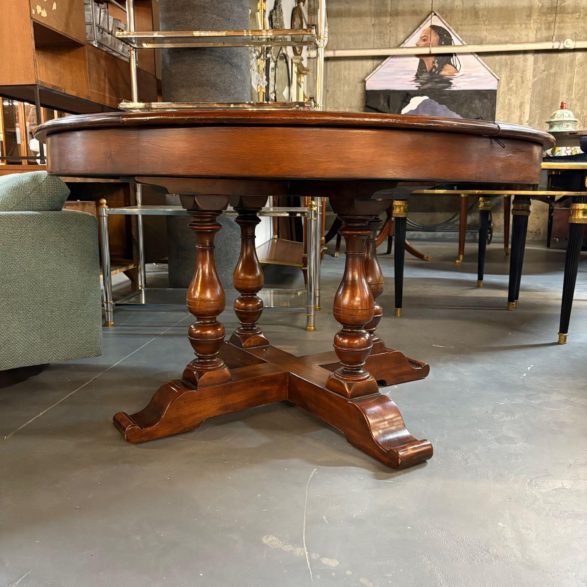Farmhouse Style, Walnut, Jupe Round Dining Table, USA, 20th C. For Sale 8
