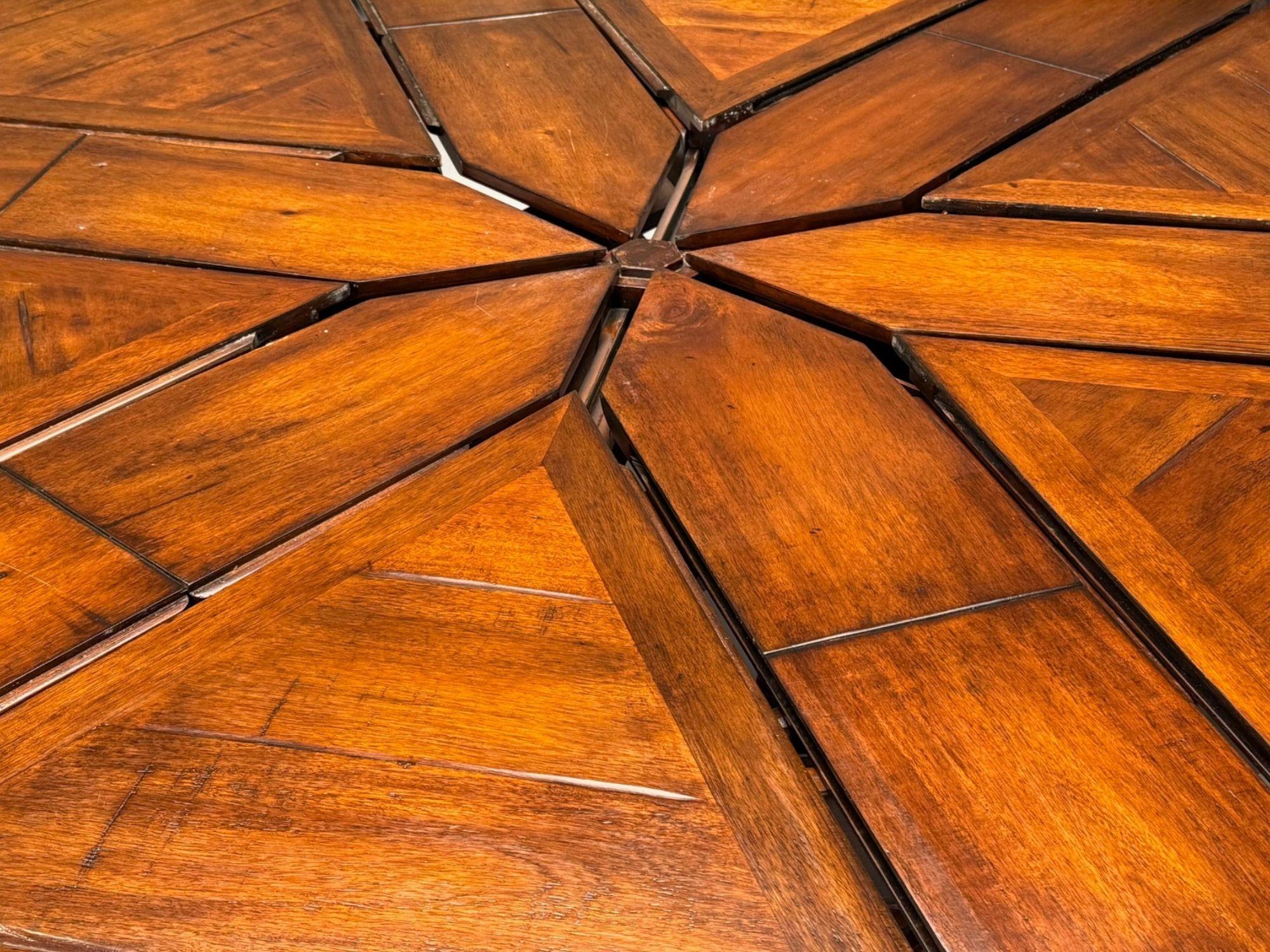 Farmhouse Style, Walnut, Jupe Round Dining Table, USA, 20th C. For Sale 2