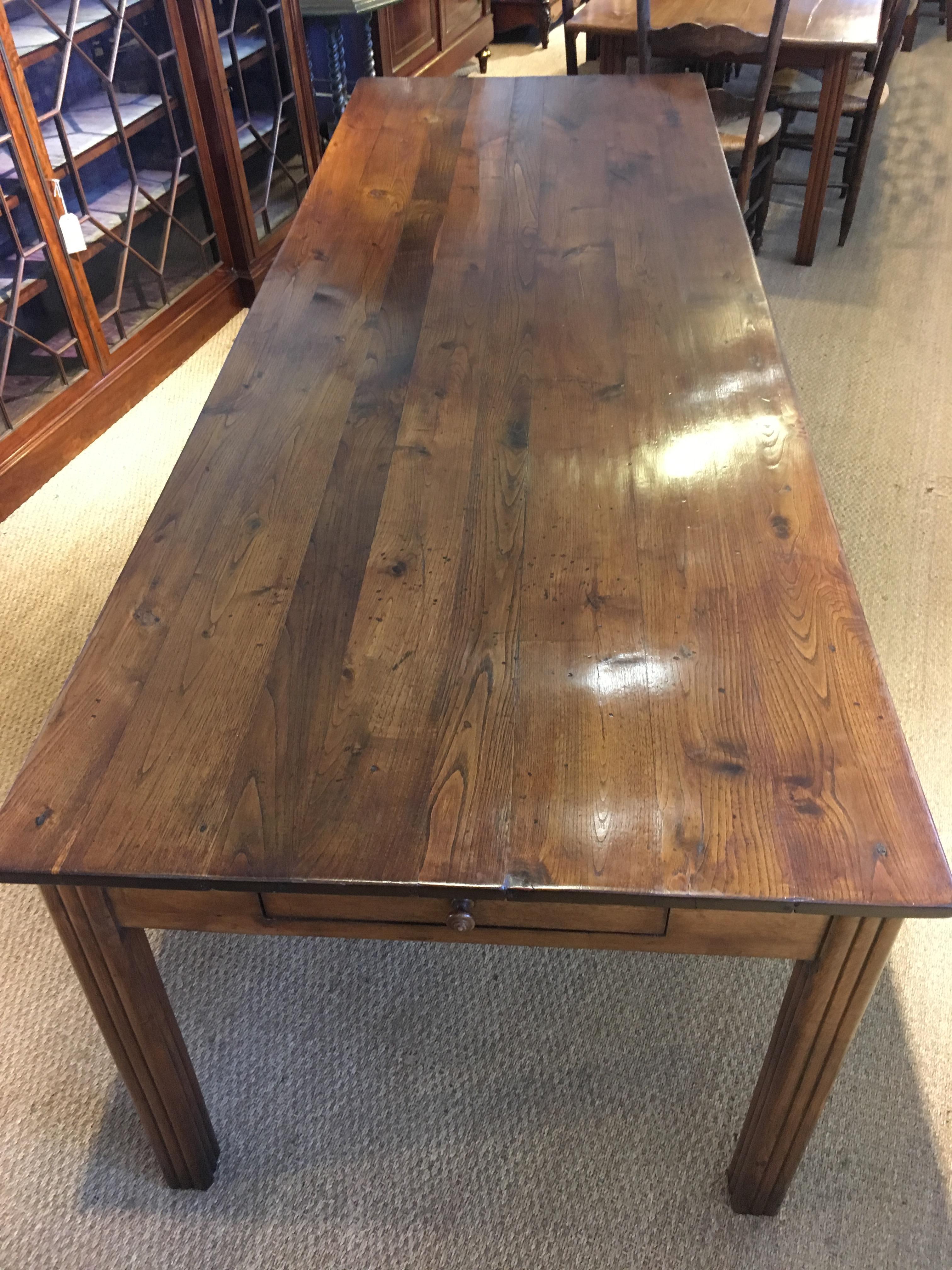 French circa 1920s will easily seat ten people , drawer either end

This table has been through our workshops cleaned or polished any woodworm thoroughly treated all the joints are firm 

Great colour / patination 

Measure: Height 30