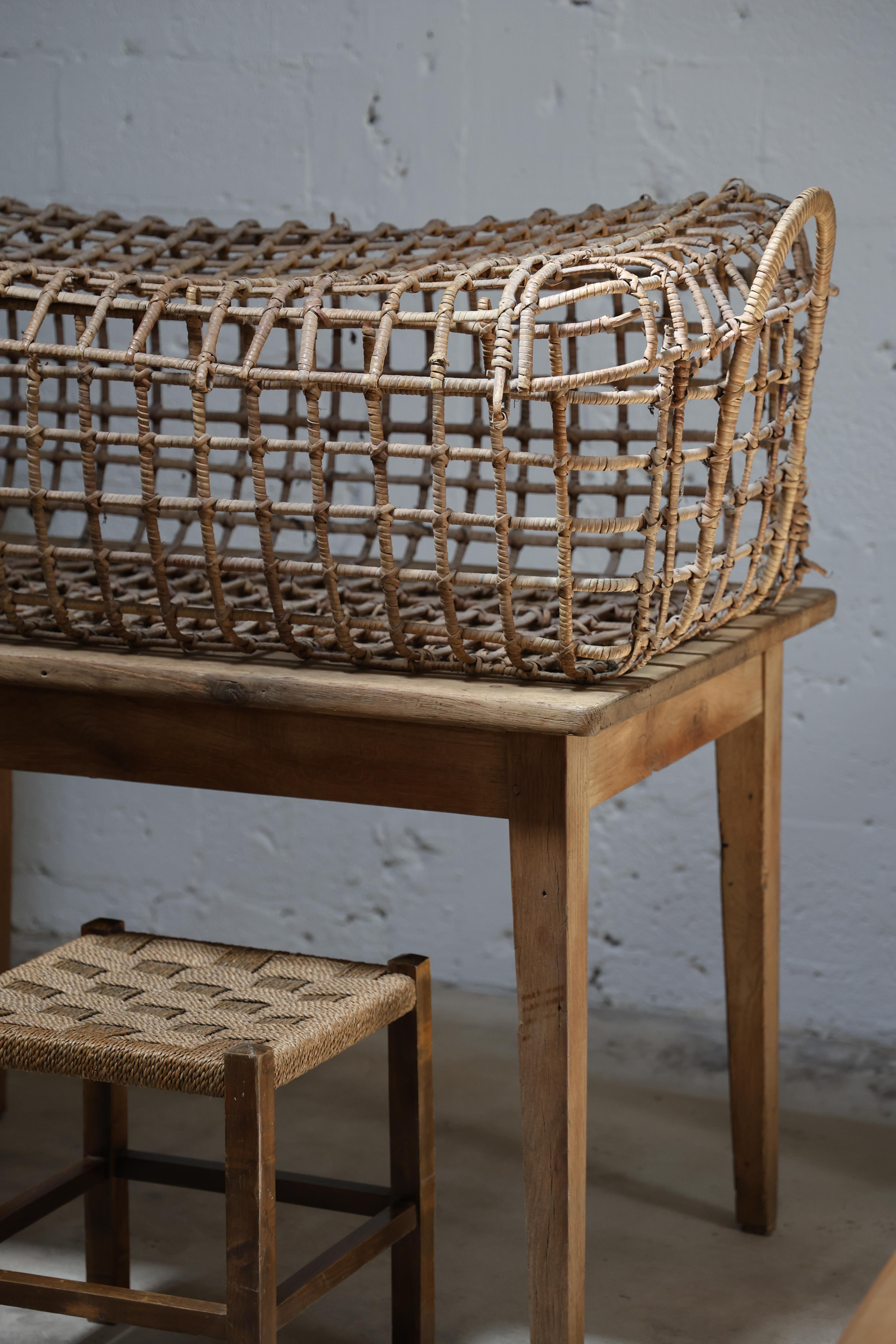 Farmhouse Table Bon état - En vente à Miami, FL