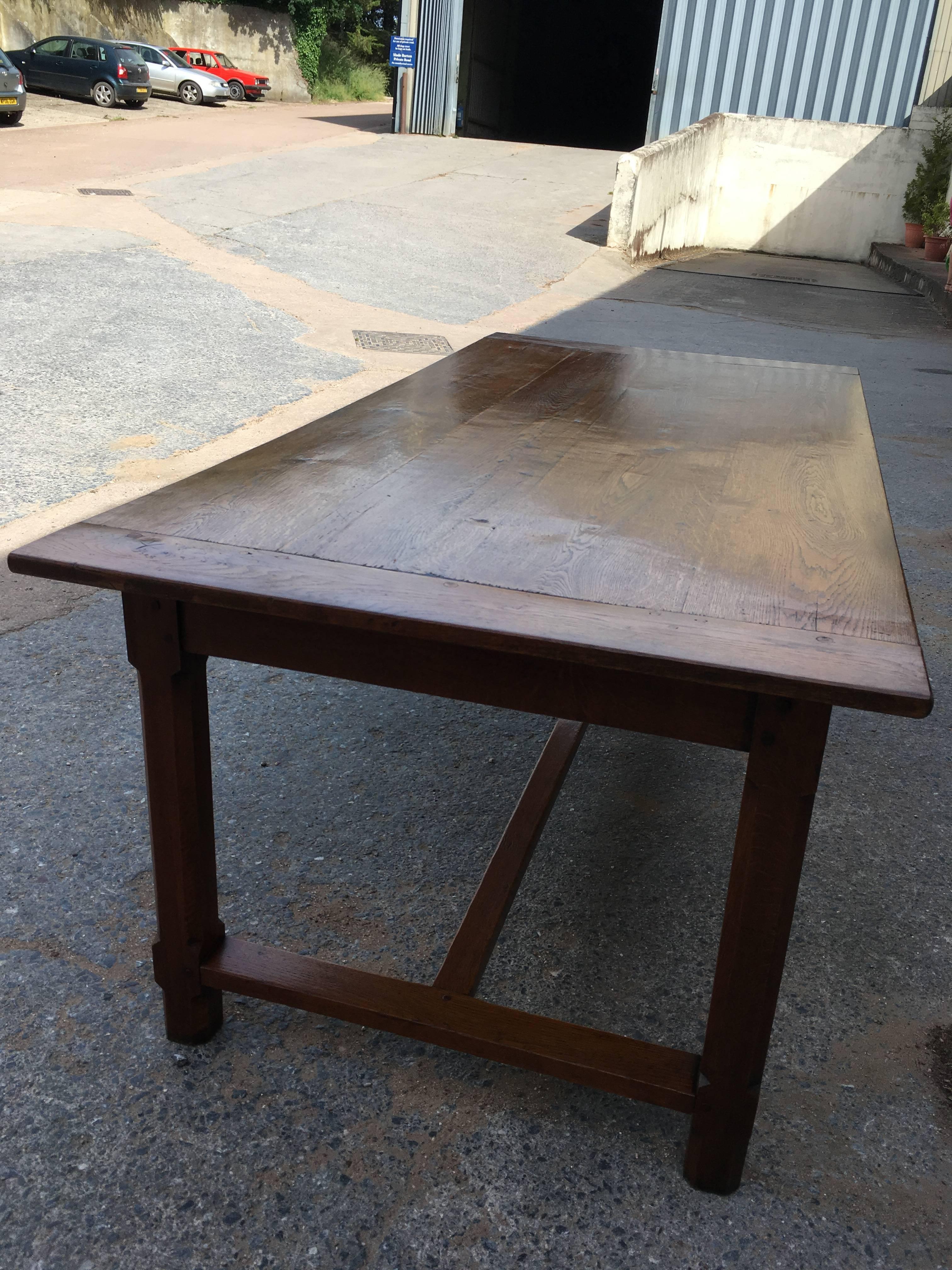 Good late 19th oak farmhouse table
Dating to circa 1890s, planked top having cleated ends and standing on H stretcher will seat eight people
This piece has been through our workshops cleaned / polished all the joints are firm.
Measures: Height 74
