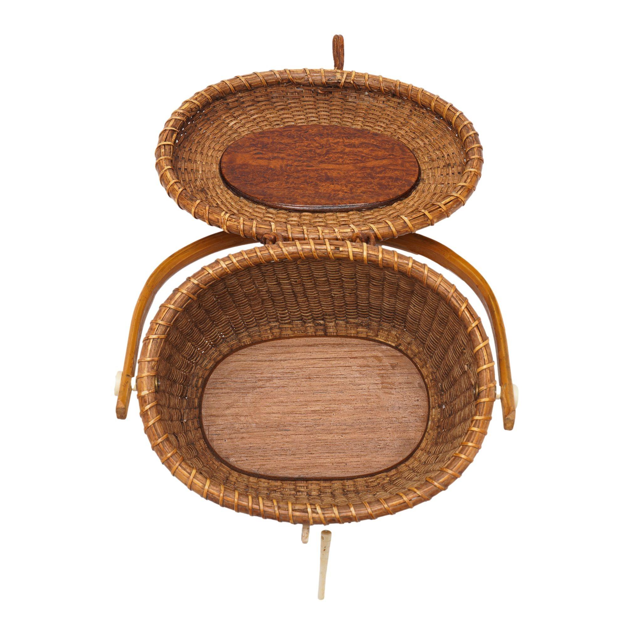 Farnum Nantucket lightship basket, 1979 4