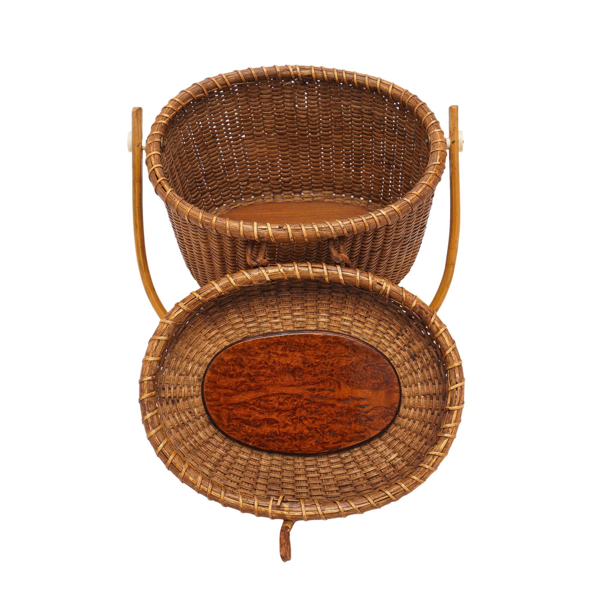 Farnum Nantucket lightship basket, 1979 5