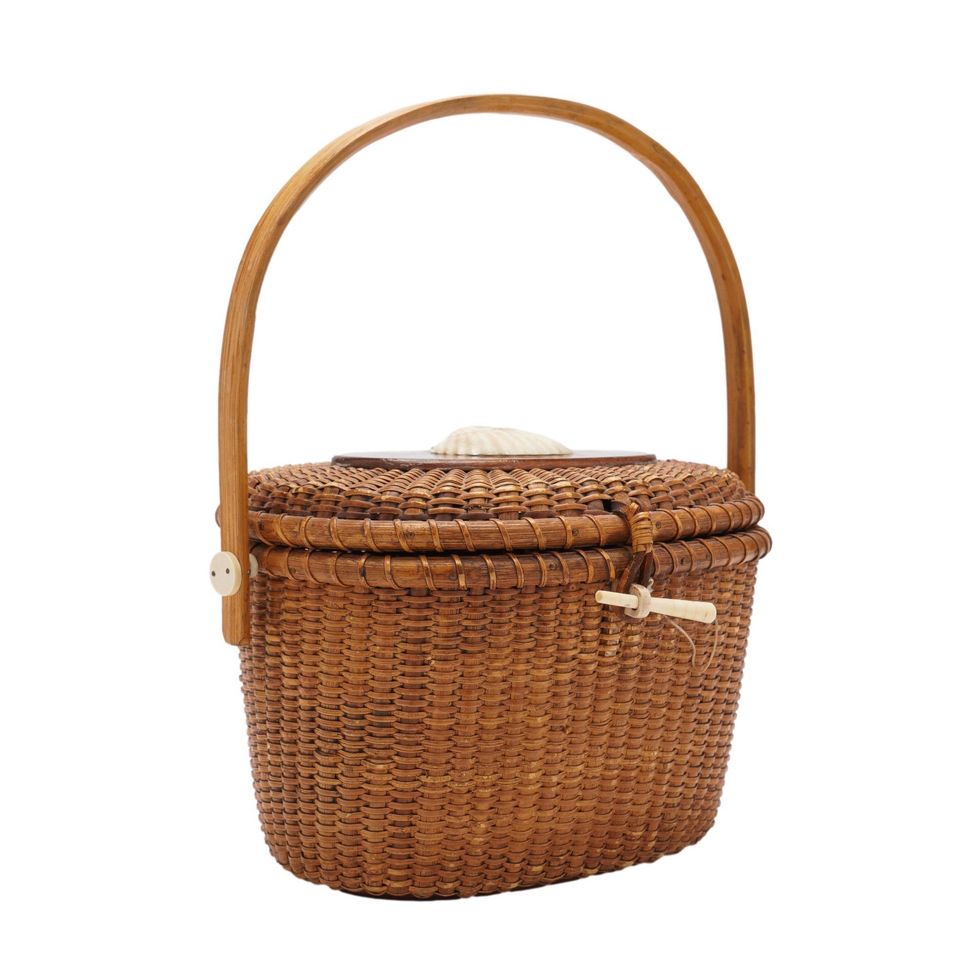 Farnum Nantucket lightship basket, 1979 1