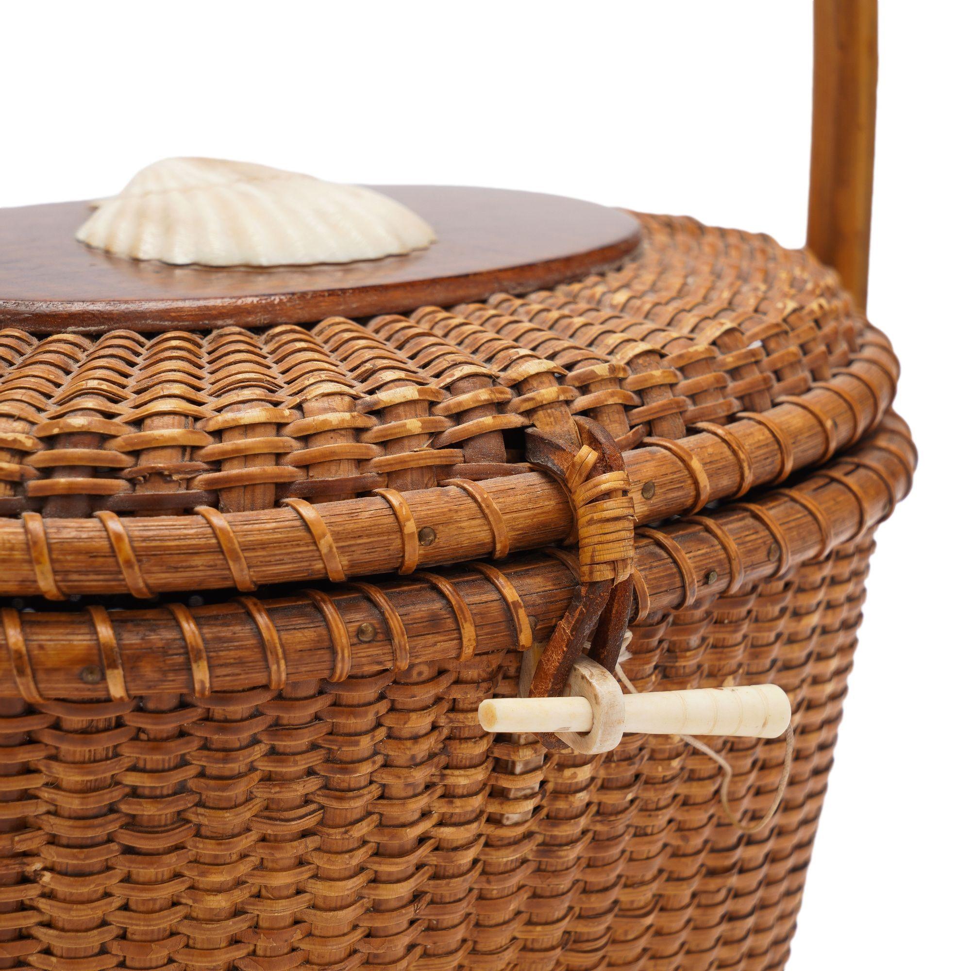 Farnum Nantucket lightship basket, 1979 2