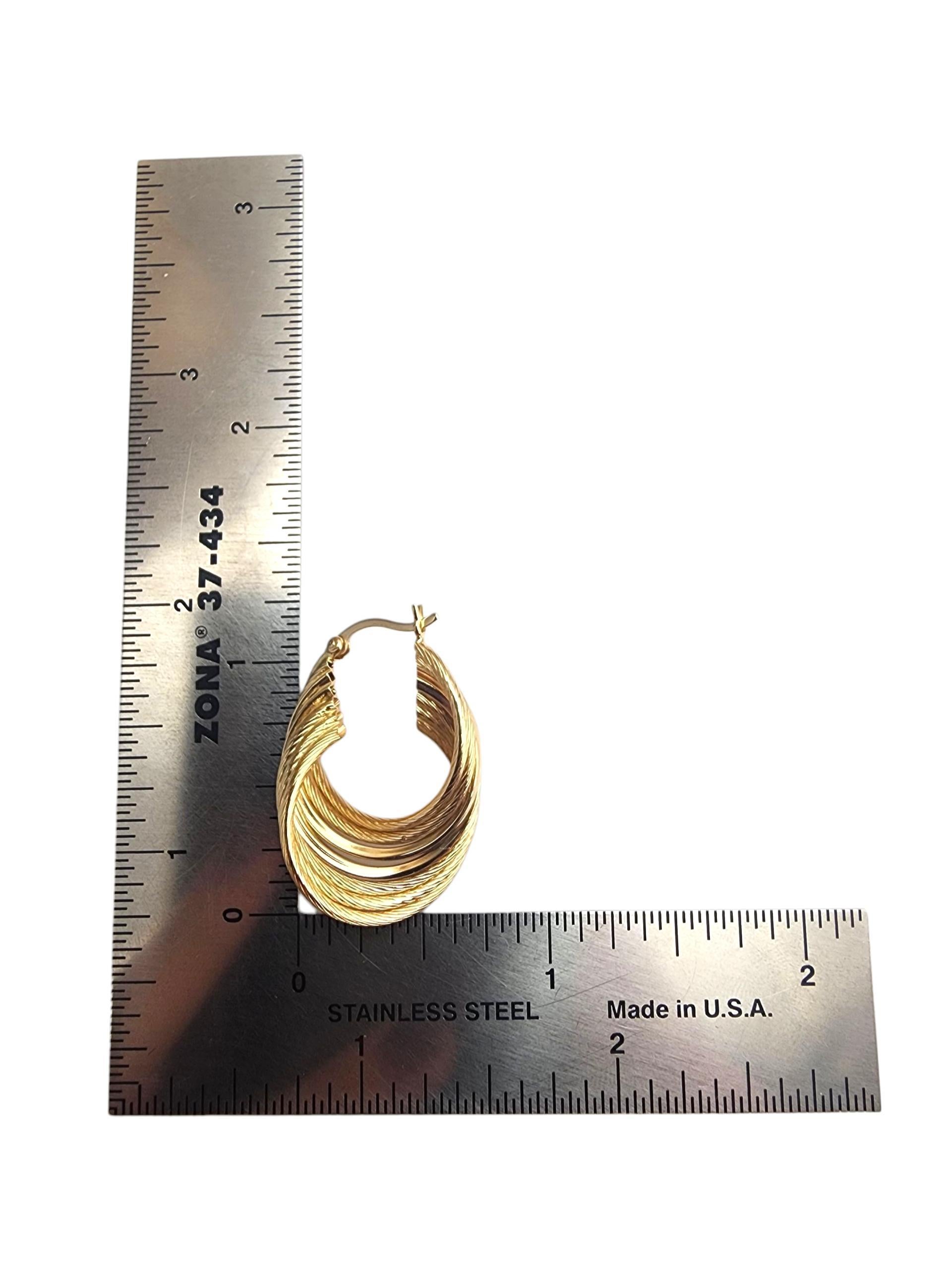 Orecchino a cerchio a strati in oro giallo Faro 14K #23861 in vendita 2