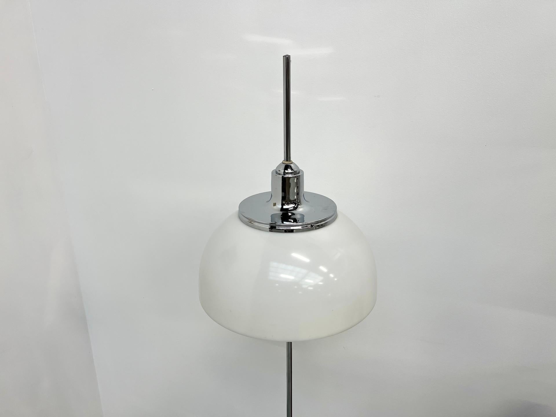 Lampada da terra 
