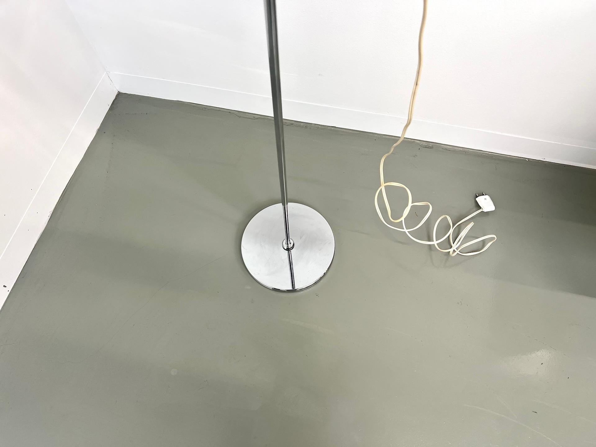 Lampada da terra 