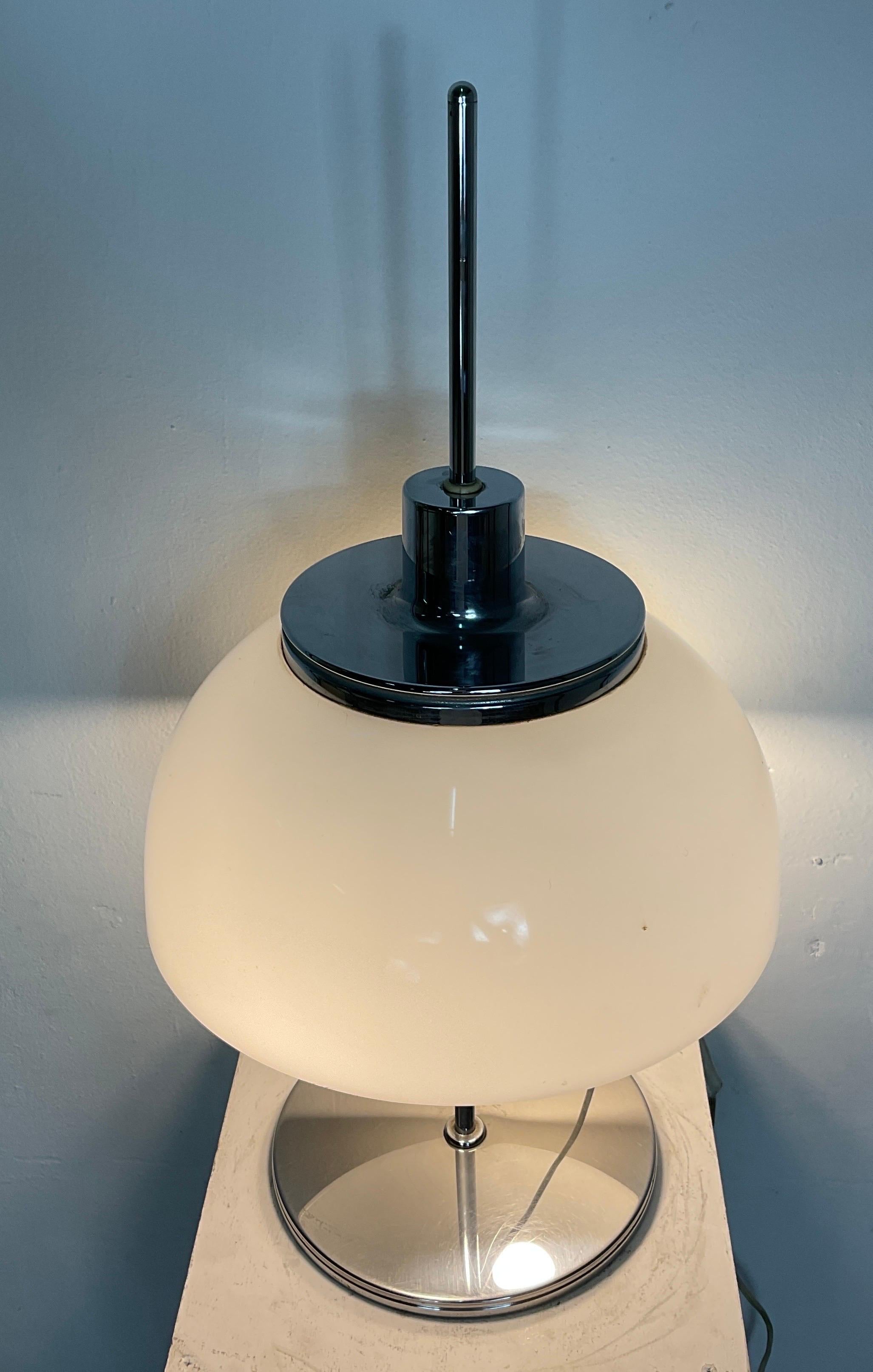 Murano Glass Faro table lamp Harvey Guzzini For Sale
