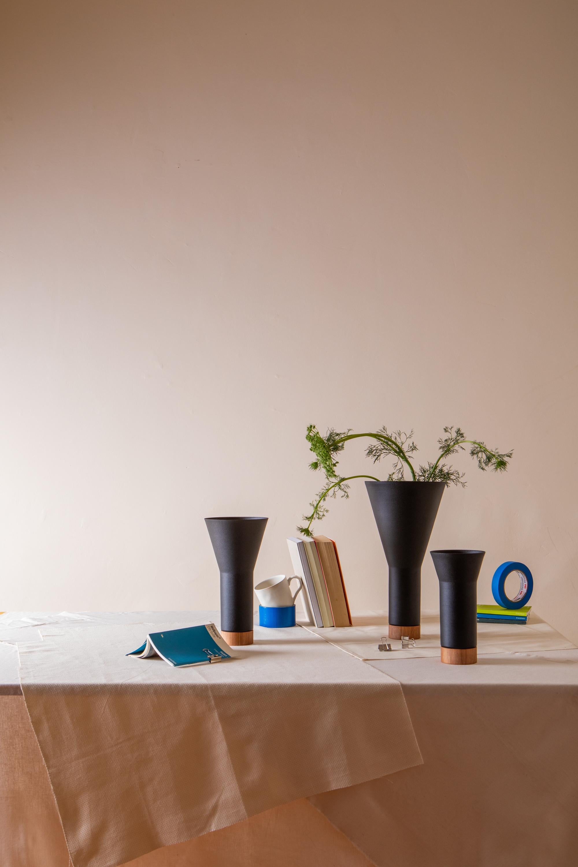 Farol Vases (Set of 3) by Estúdio Dentro, Brazilian Contemporary Design In New Condition For Sale In Belo Horizonte, MG